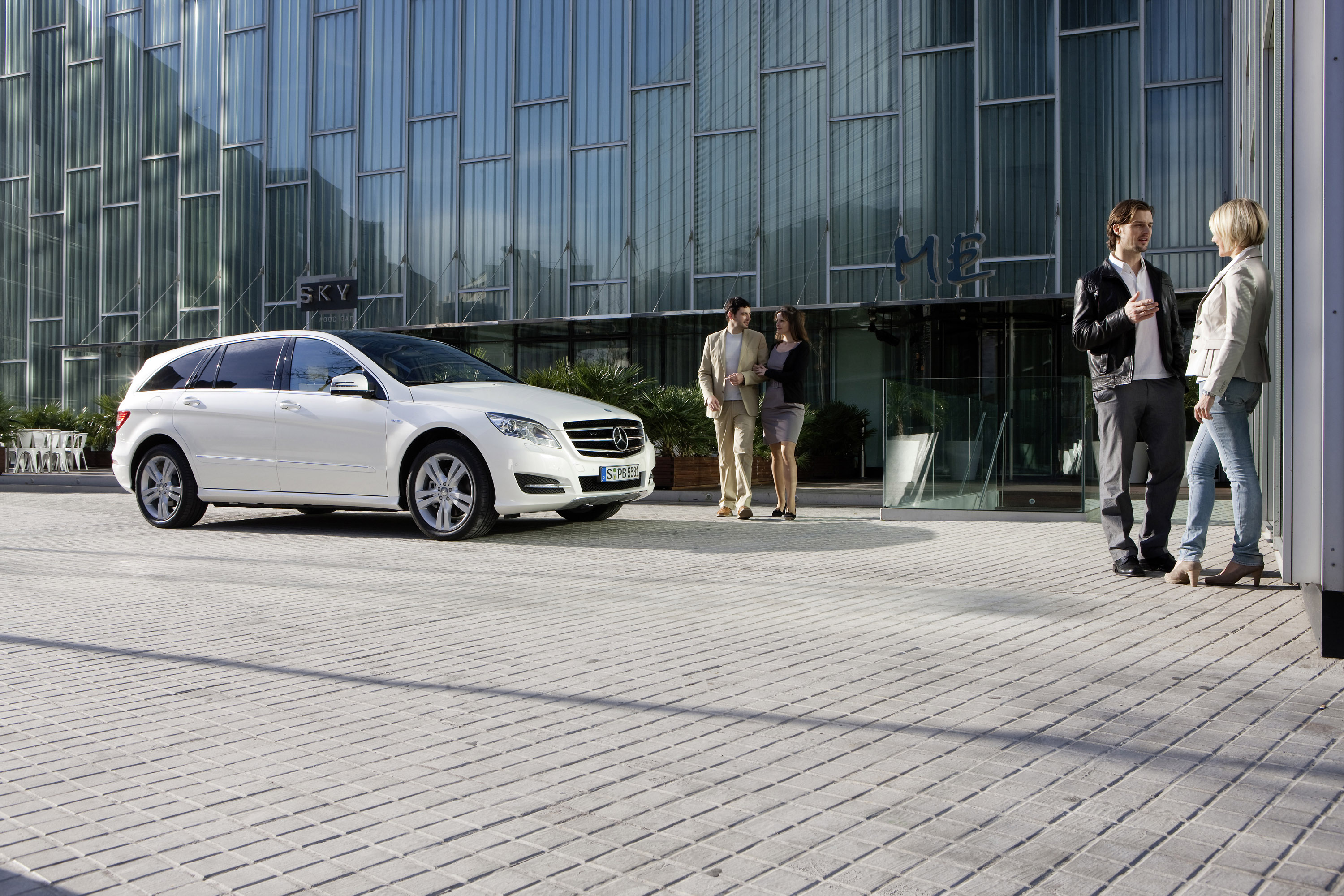 Mercedes-Benz R-Class photo #37