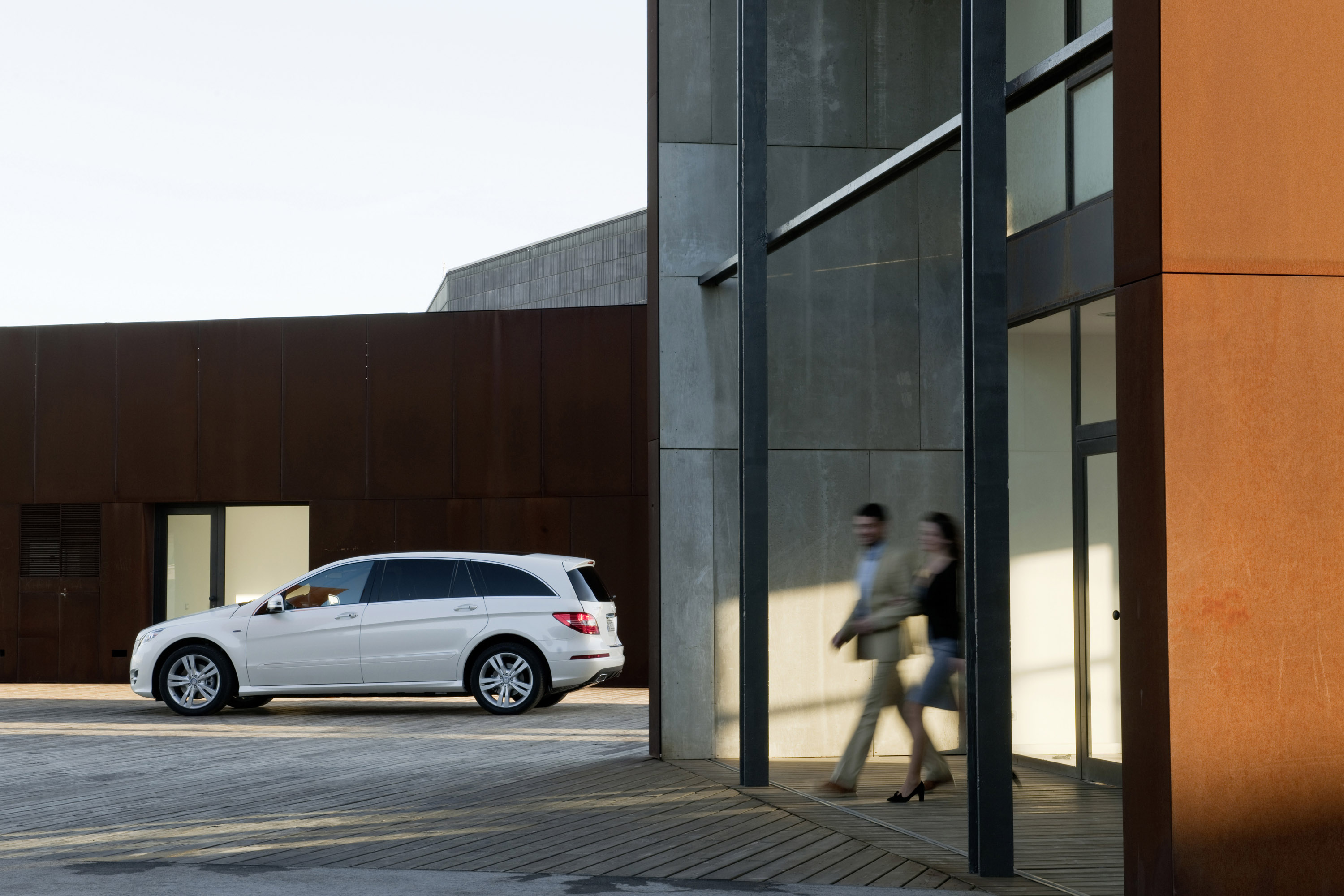 Mercedes-Benz R-Class photo #73