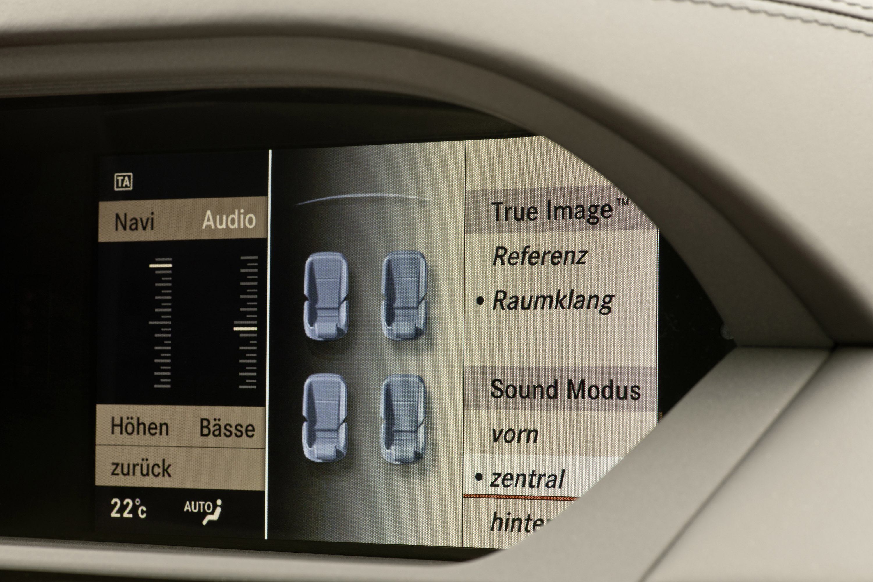 Mercedes-Benz S63 AMG photo #17