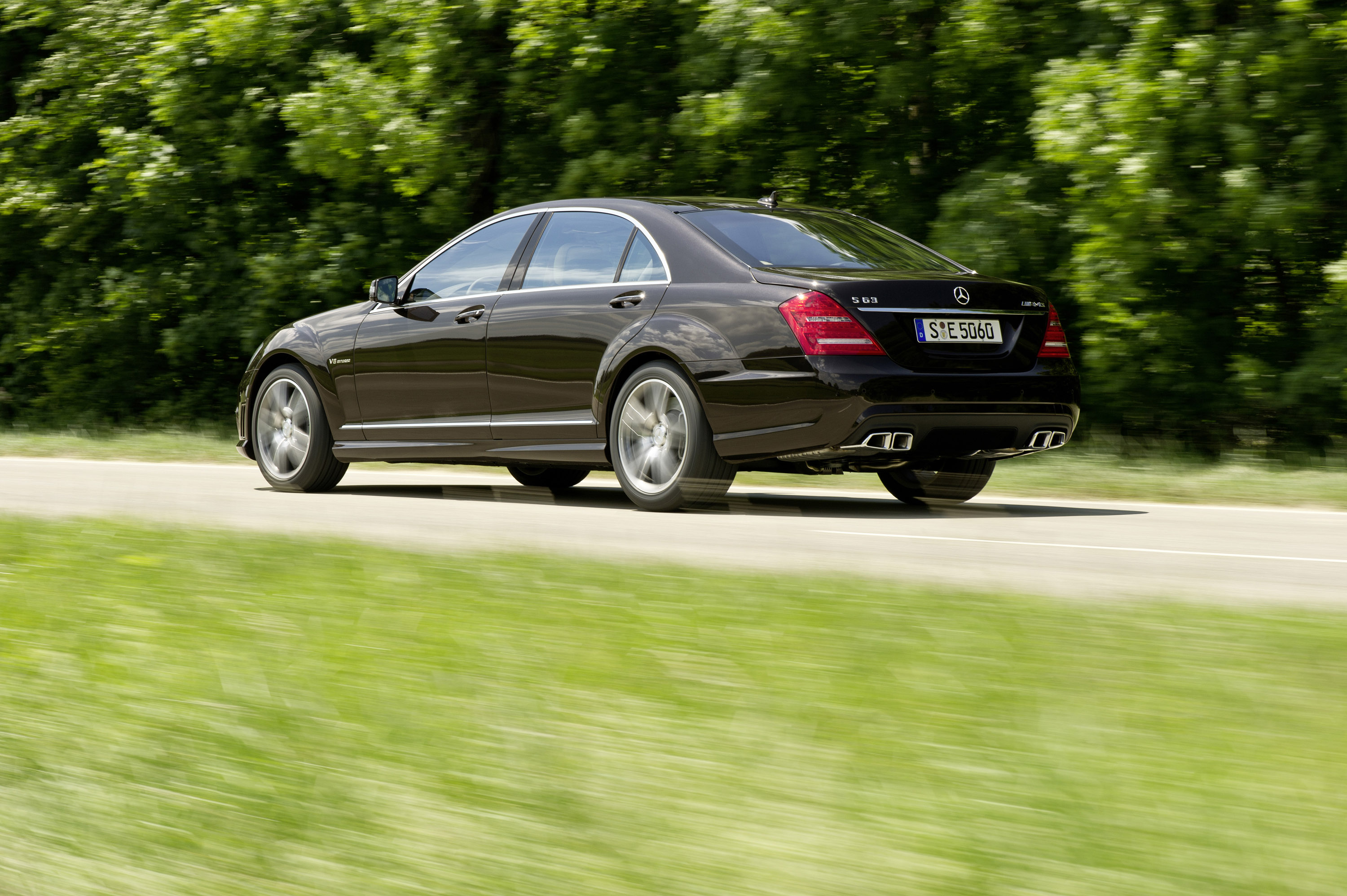 Mercedes-Benz S63 AMG photo #25