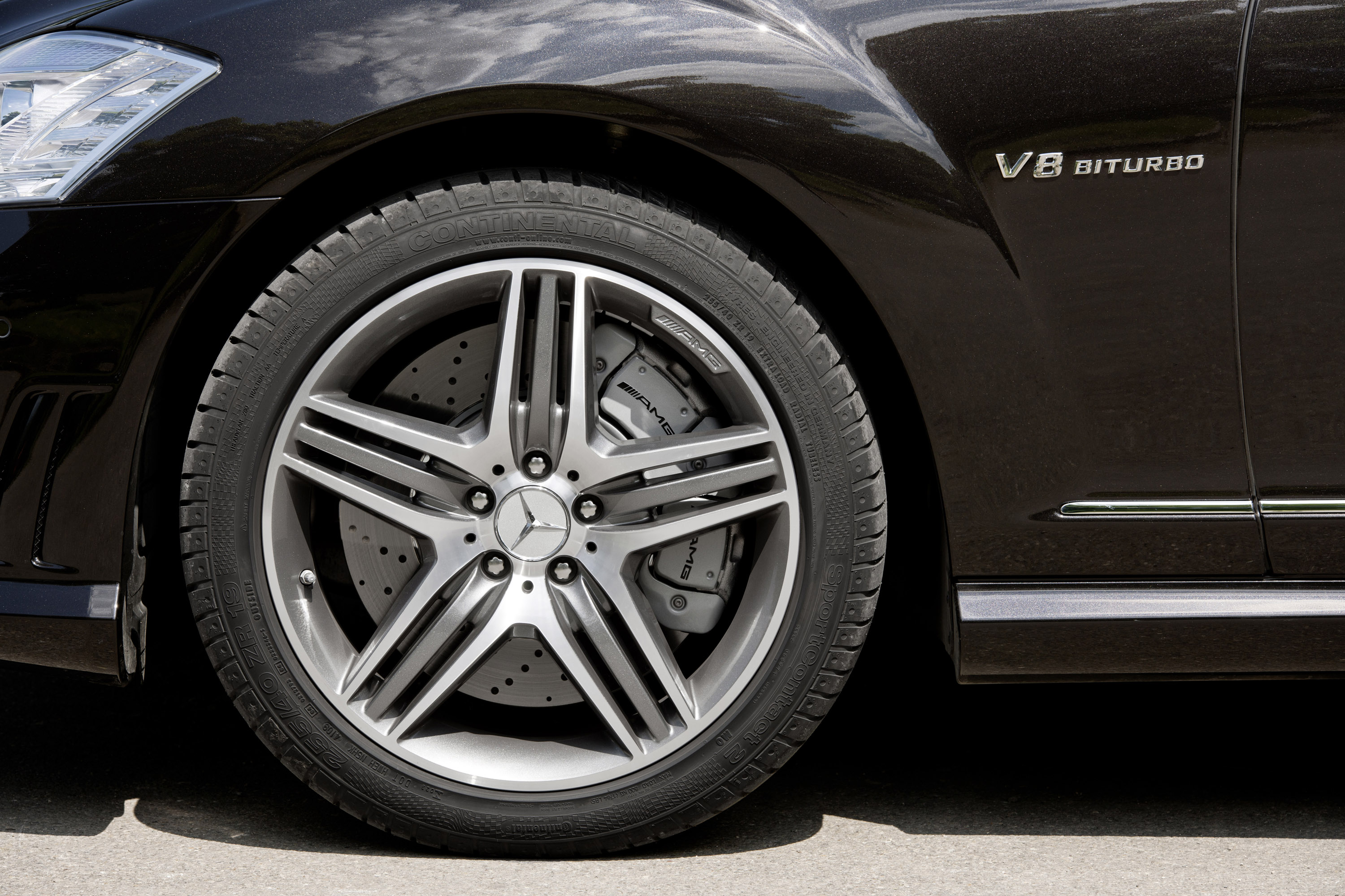Mercedes-Benz S63 AMG photo #30
