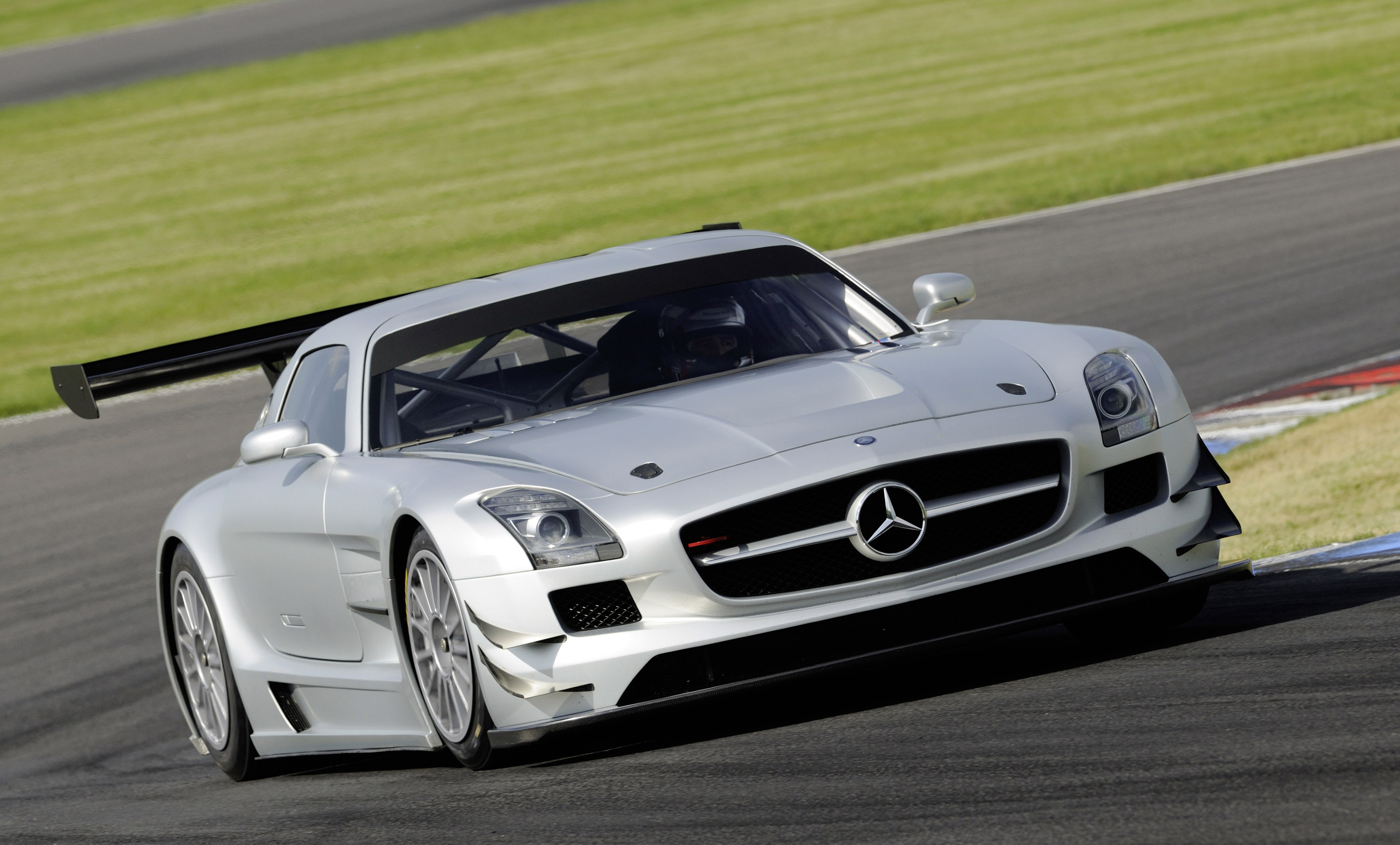 Mercedes-Benz SLS AMG GT3 photo #16