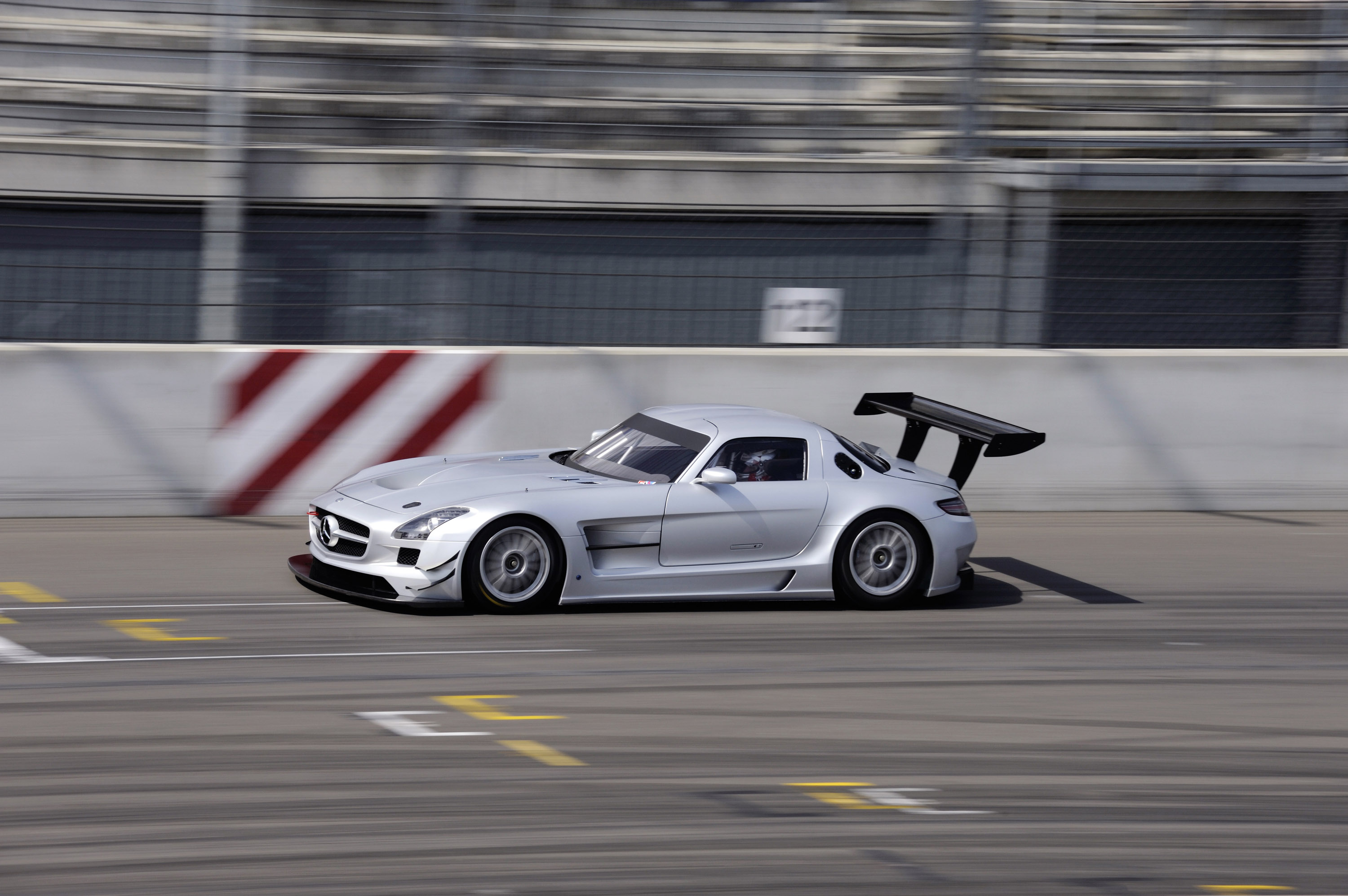 Mercedes-Benz SLS AMG GT3 photo #23