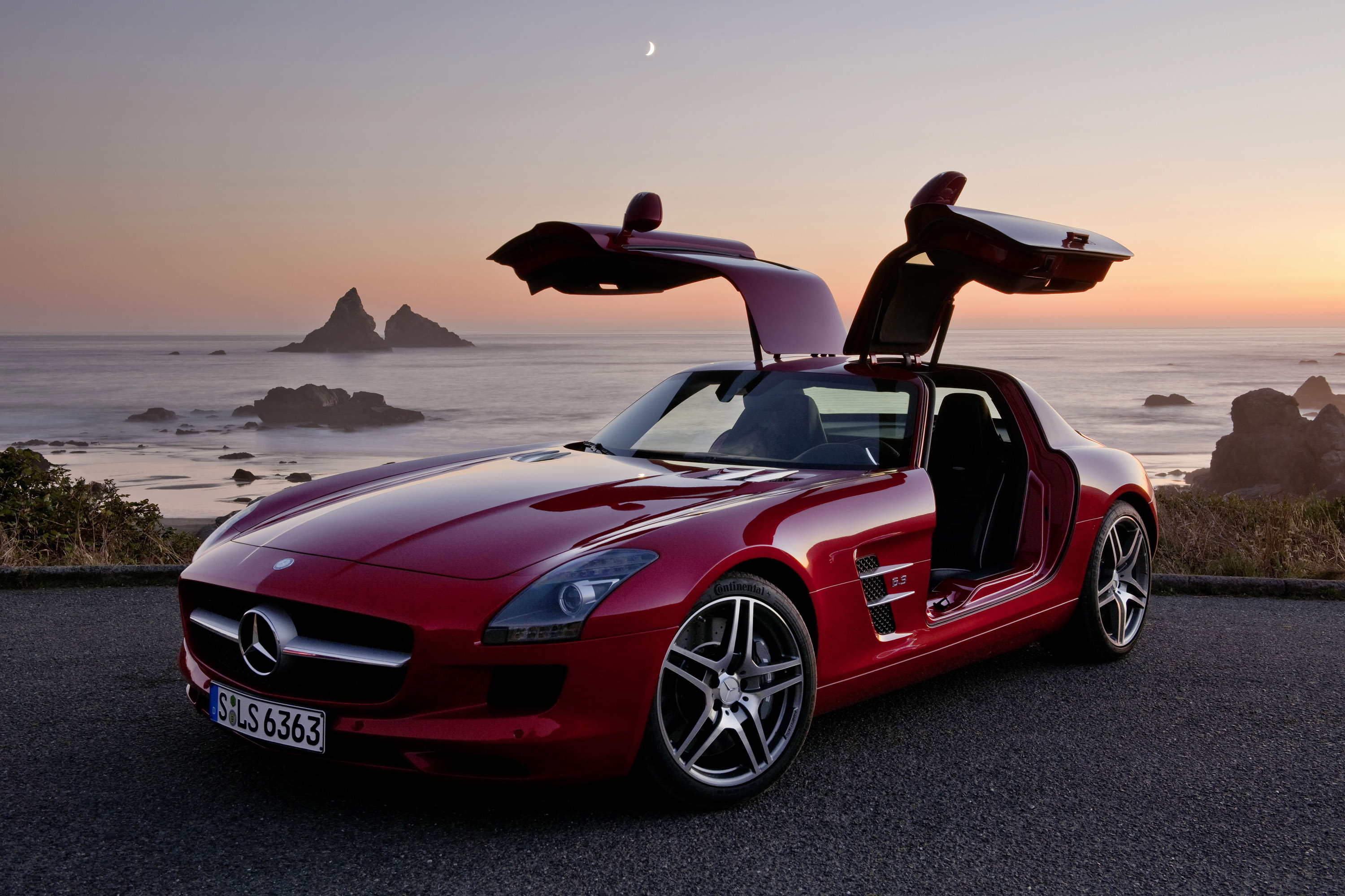 Mercedes-Benz SLS AMG photo #1