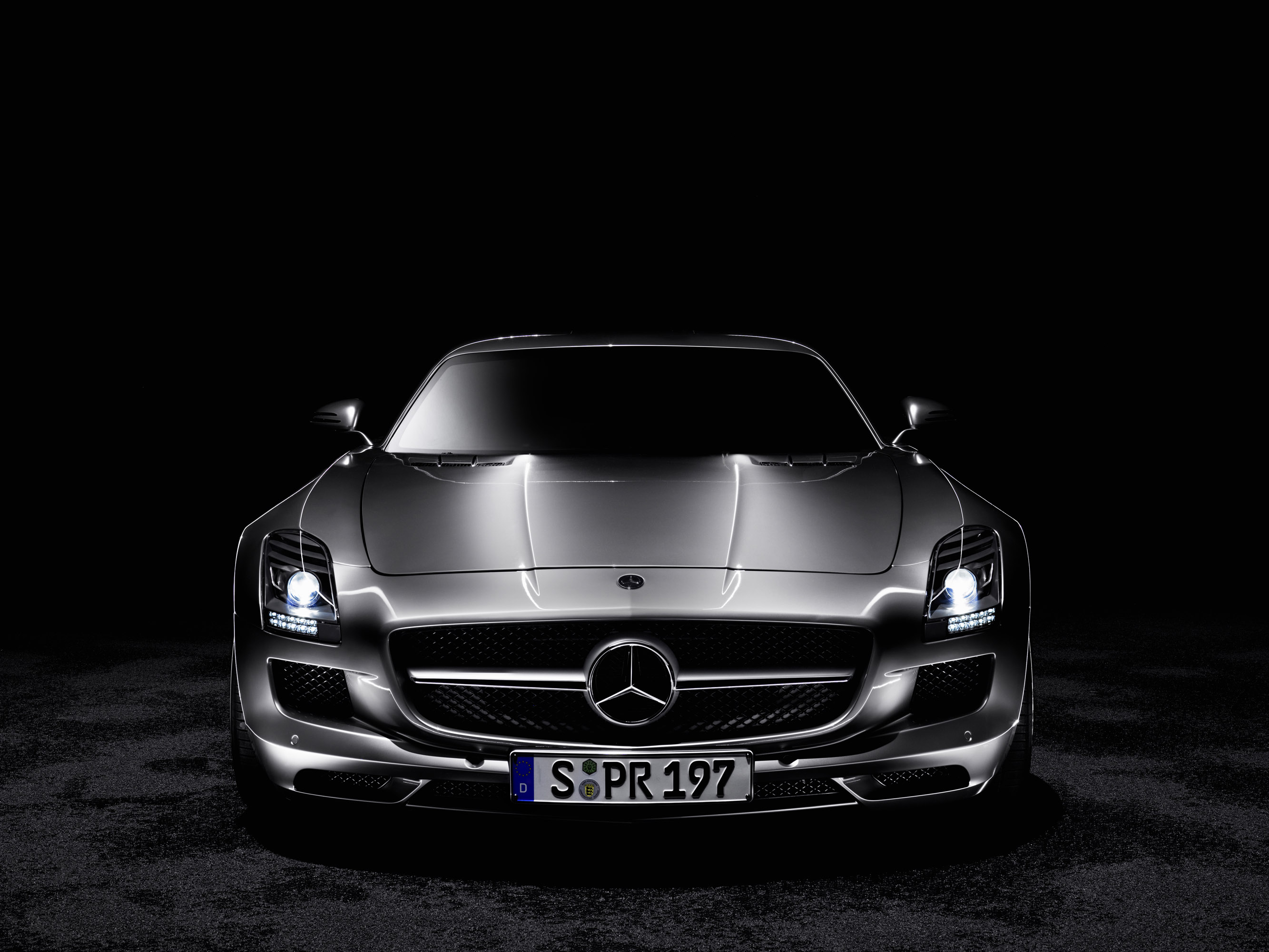 Mercedes-Benz SLS AMG photo #15