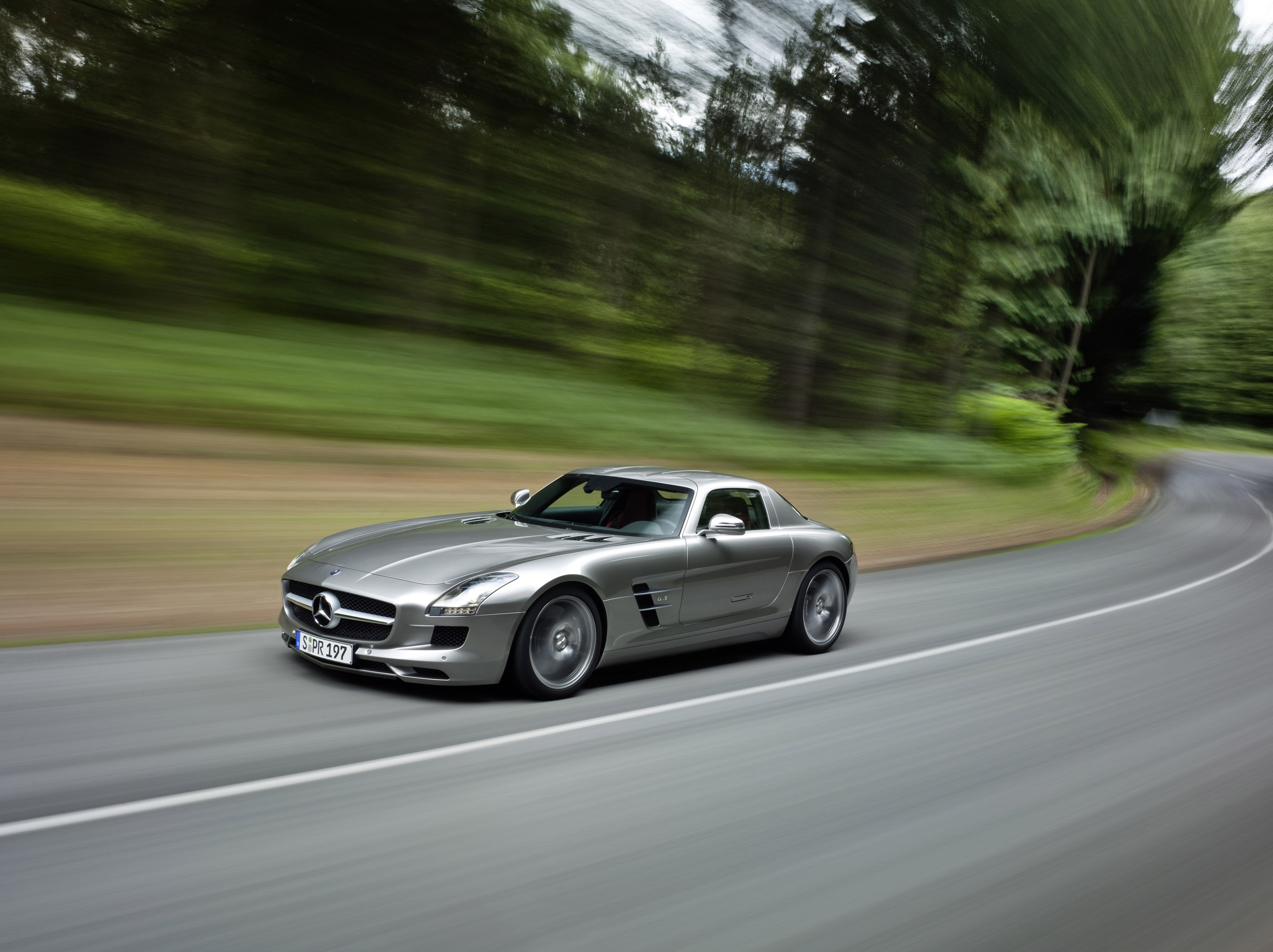 Mercedes-Benz SLS AMG photo #20