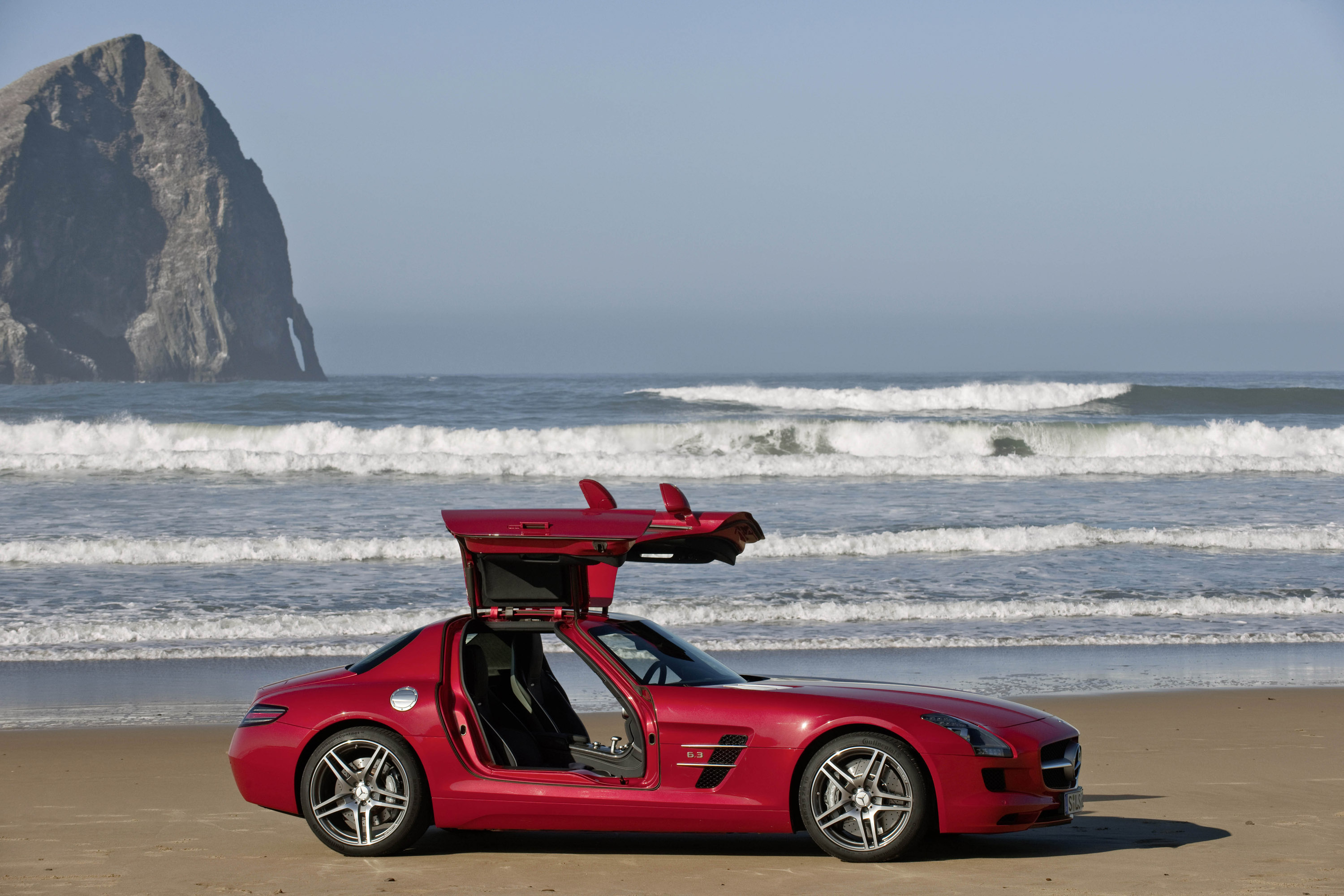 Mercedes-Benz SLS AMG photo #31