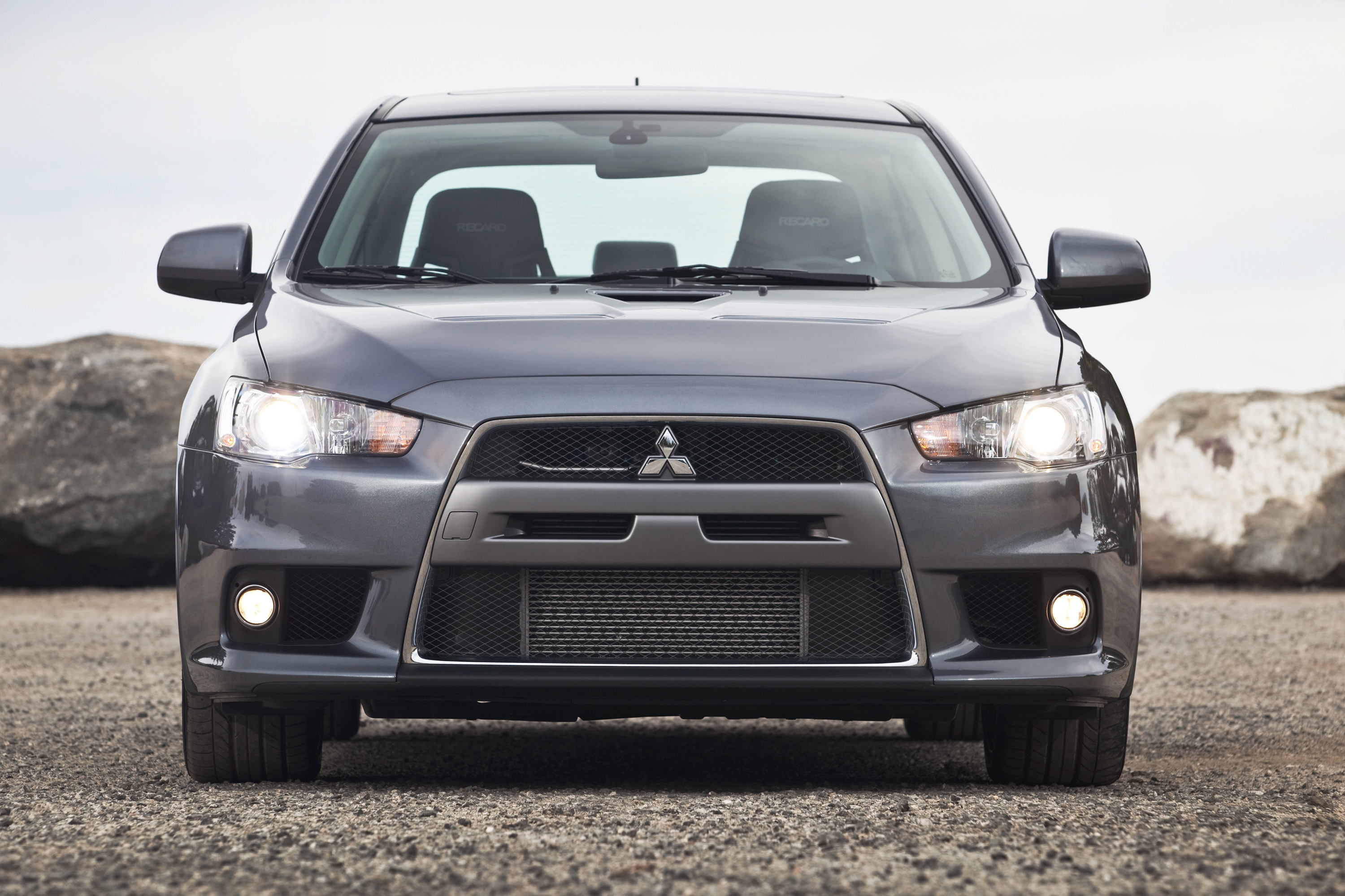 Mitsubishi Lancer Evolution photo #2