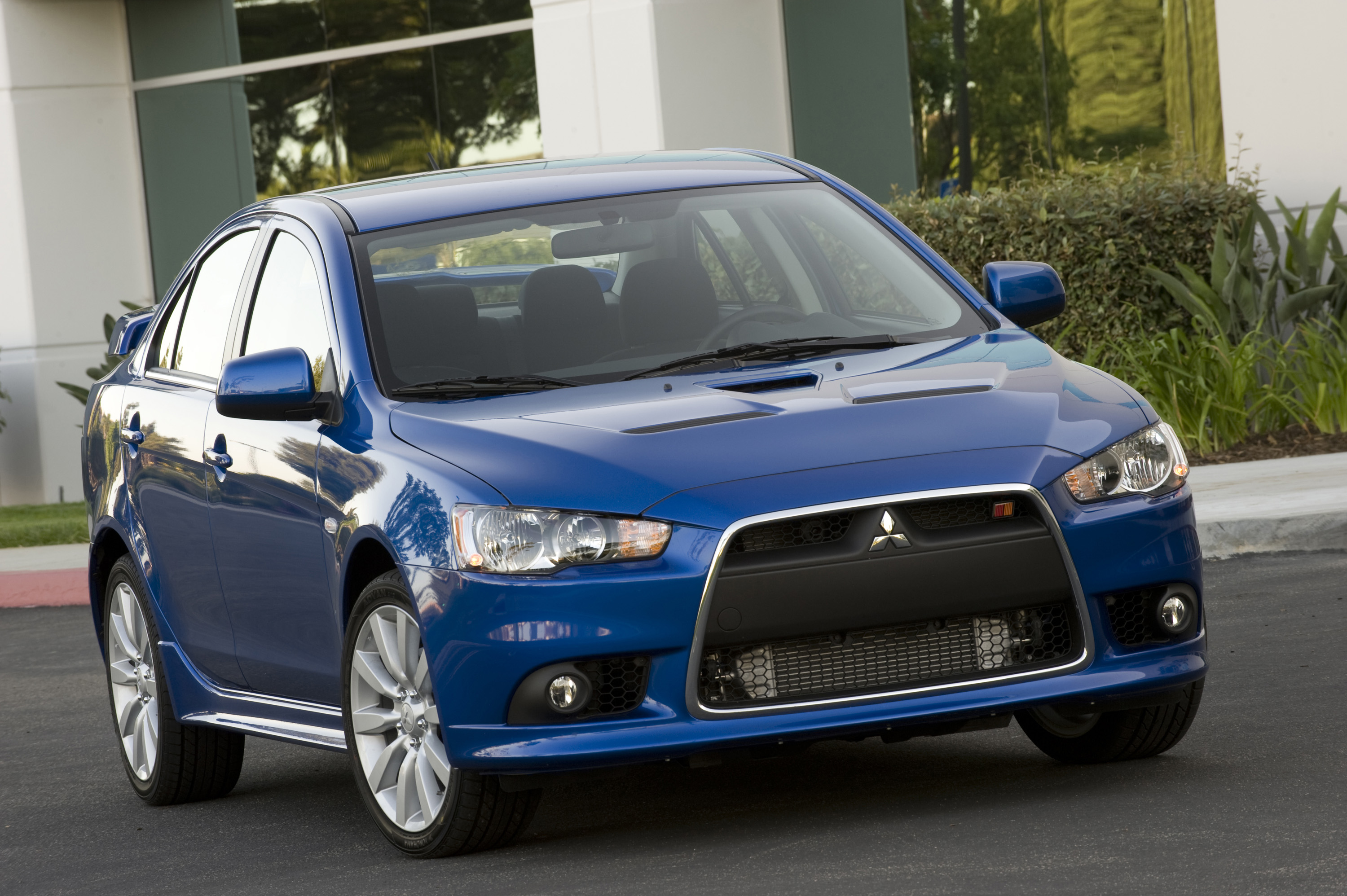 2011 Mitsubishi Lancer HD Pictures