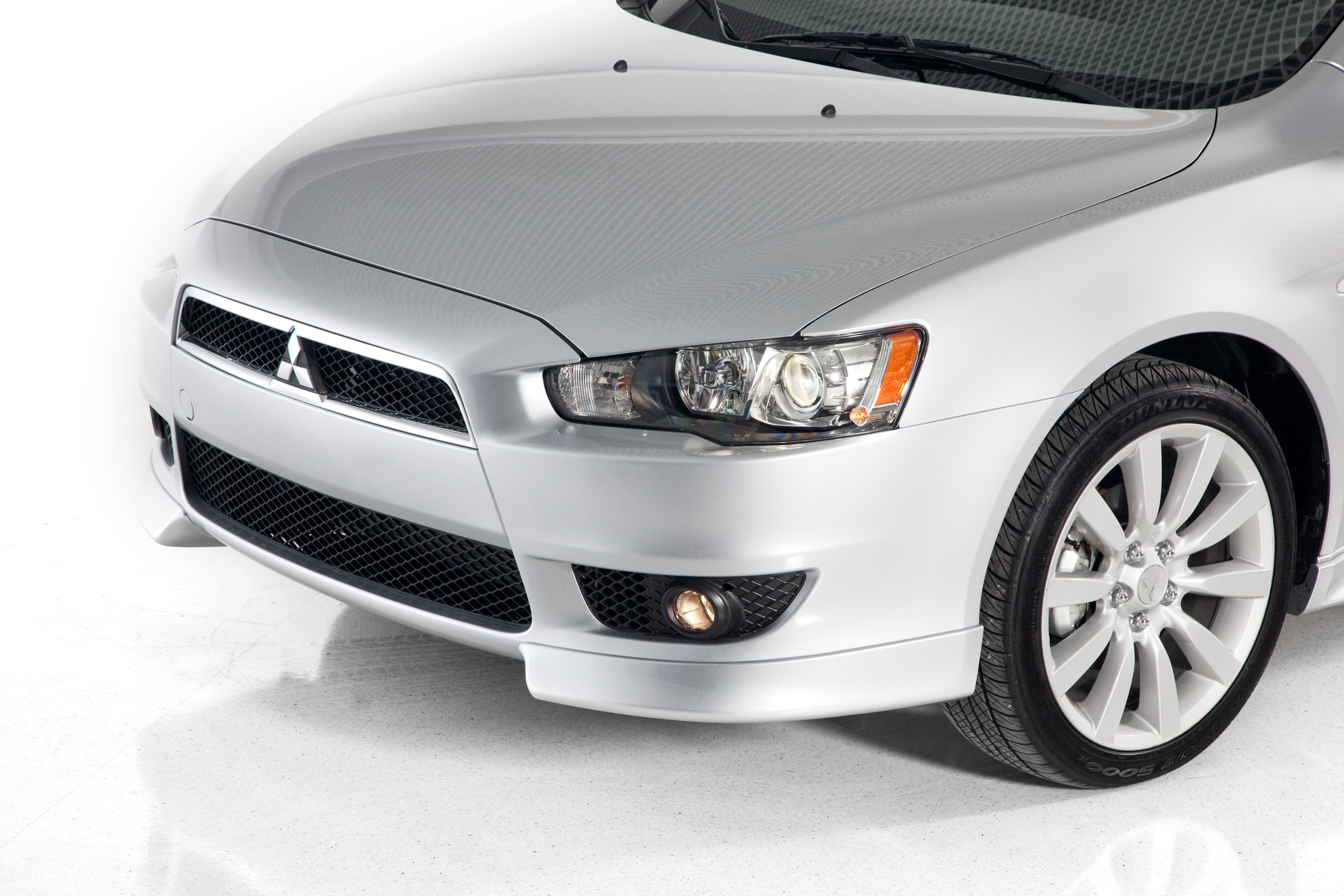 Mitsubishi Lancer photo #36