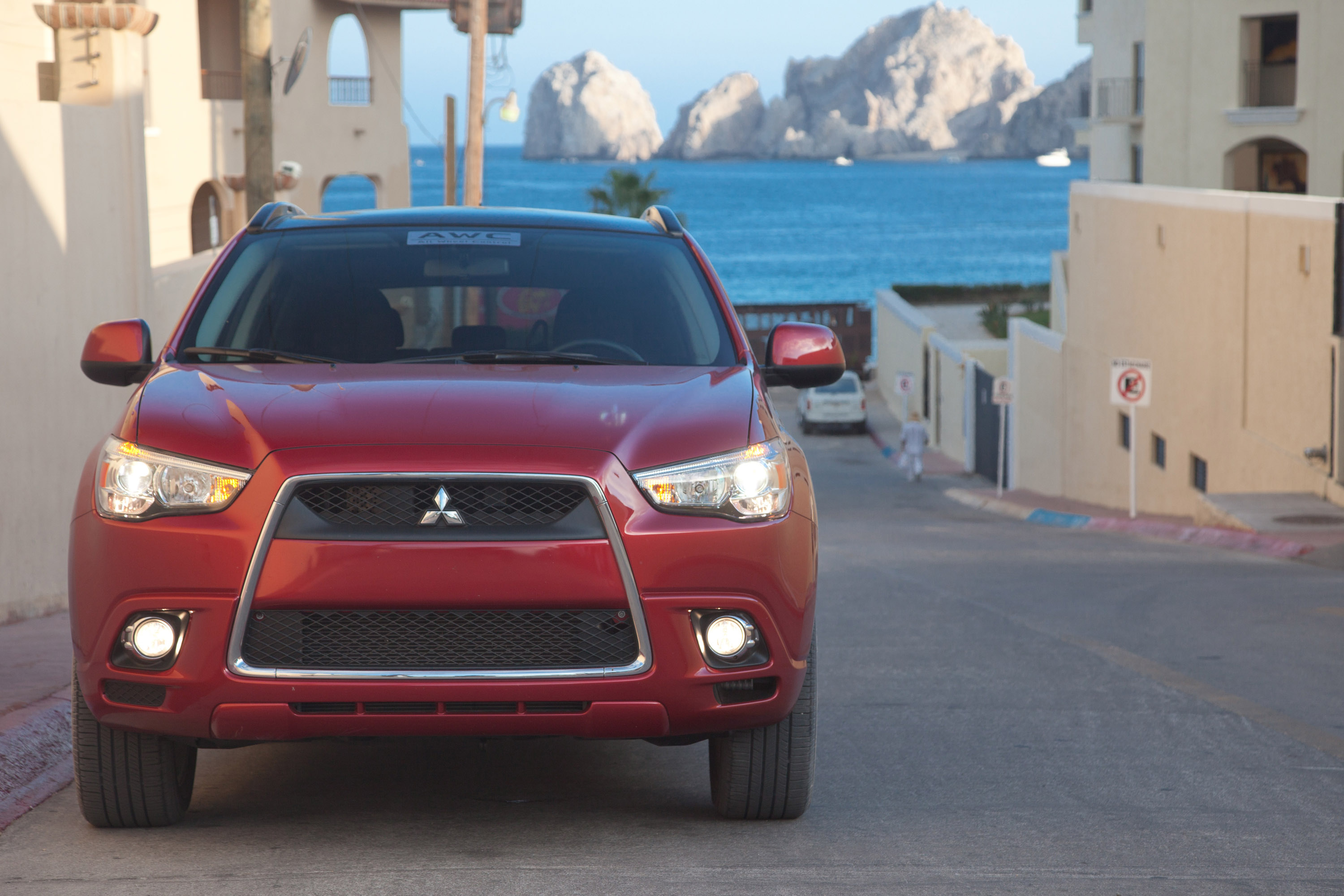 Mitsubishi Outlander Sport photo #7