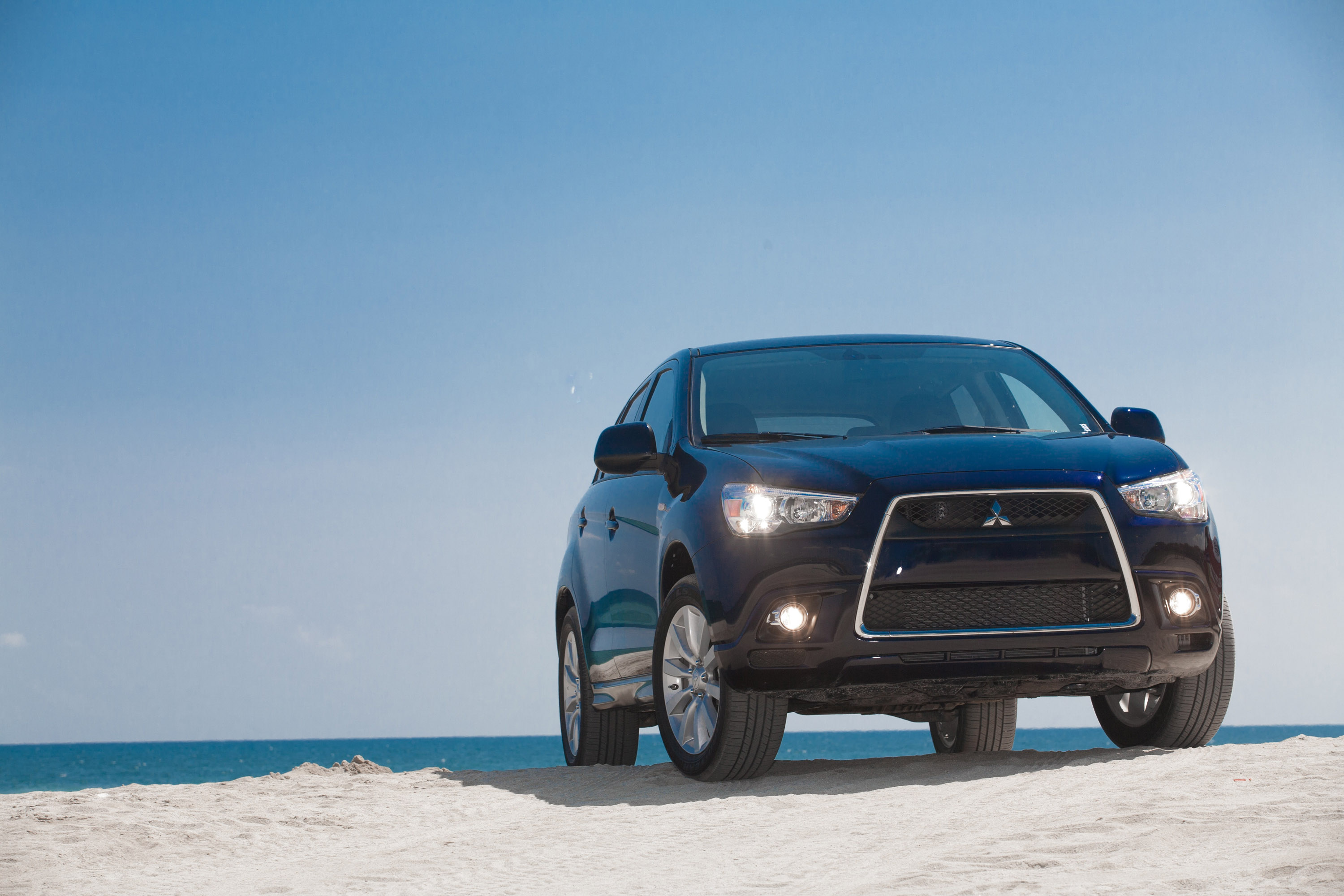 Mitsubishi Outlander Sport photo #18