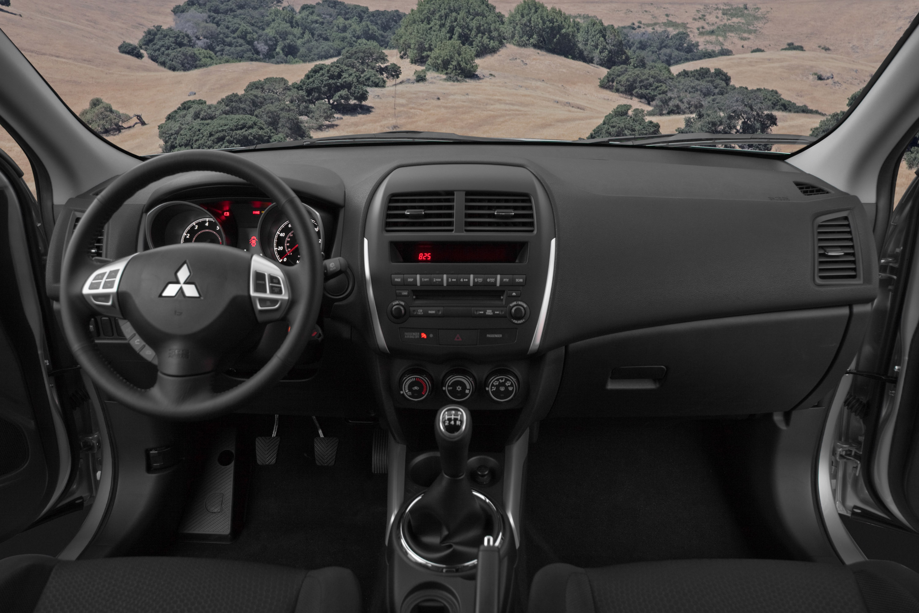 Mitsubishi Outlander Sport photo #28