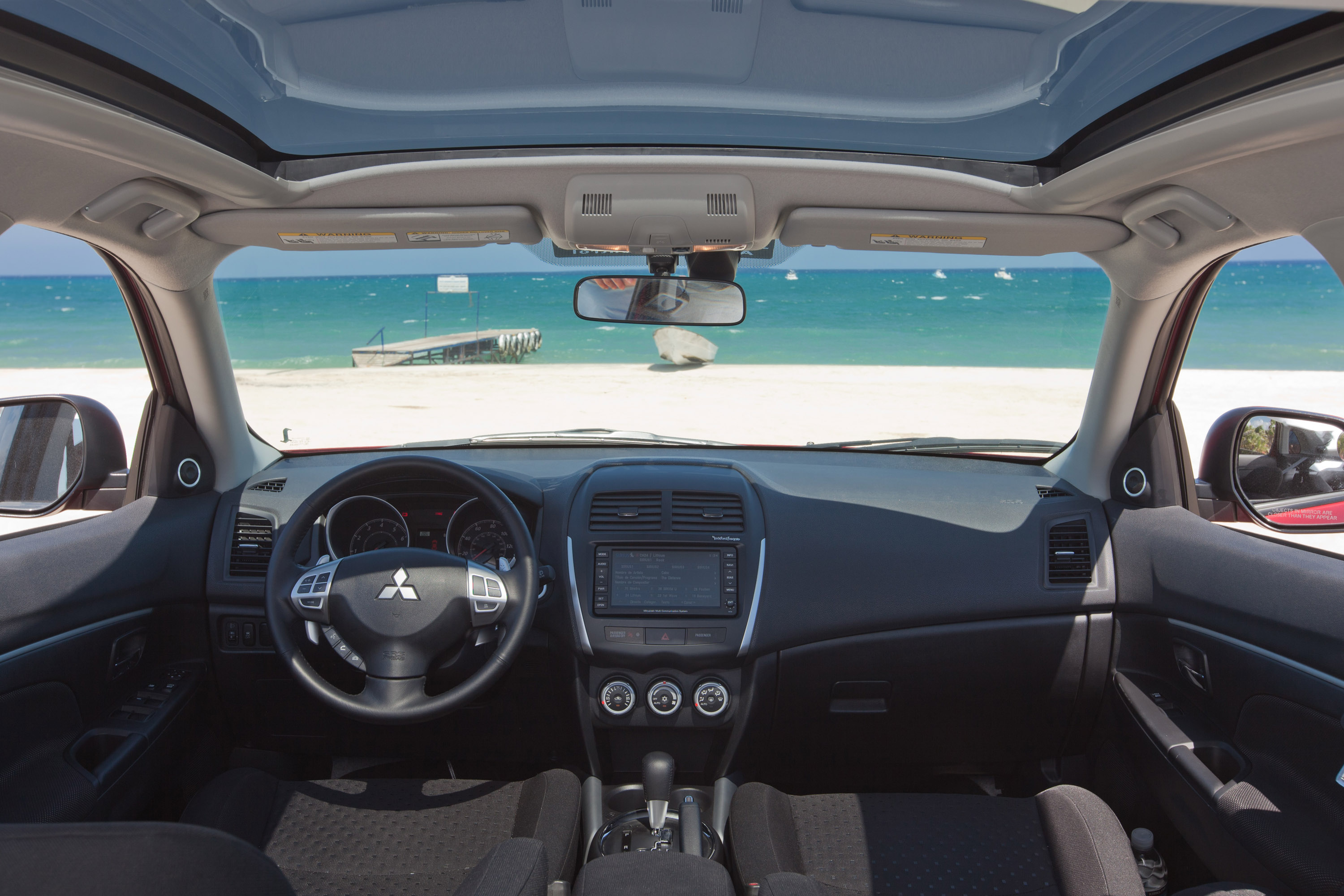 Mitsubishi Outlander Sport photo #30
