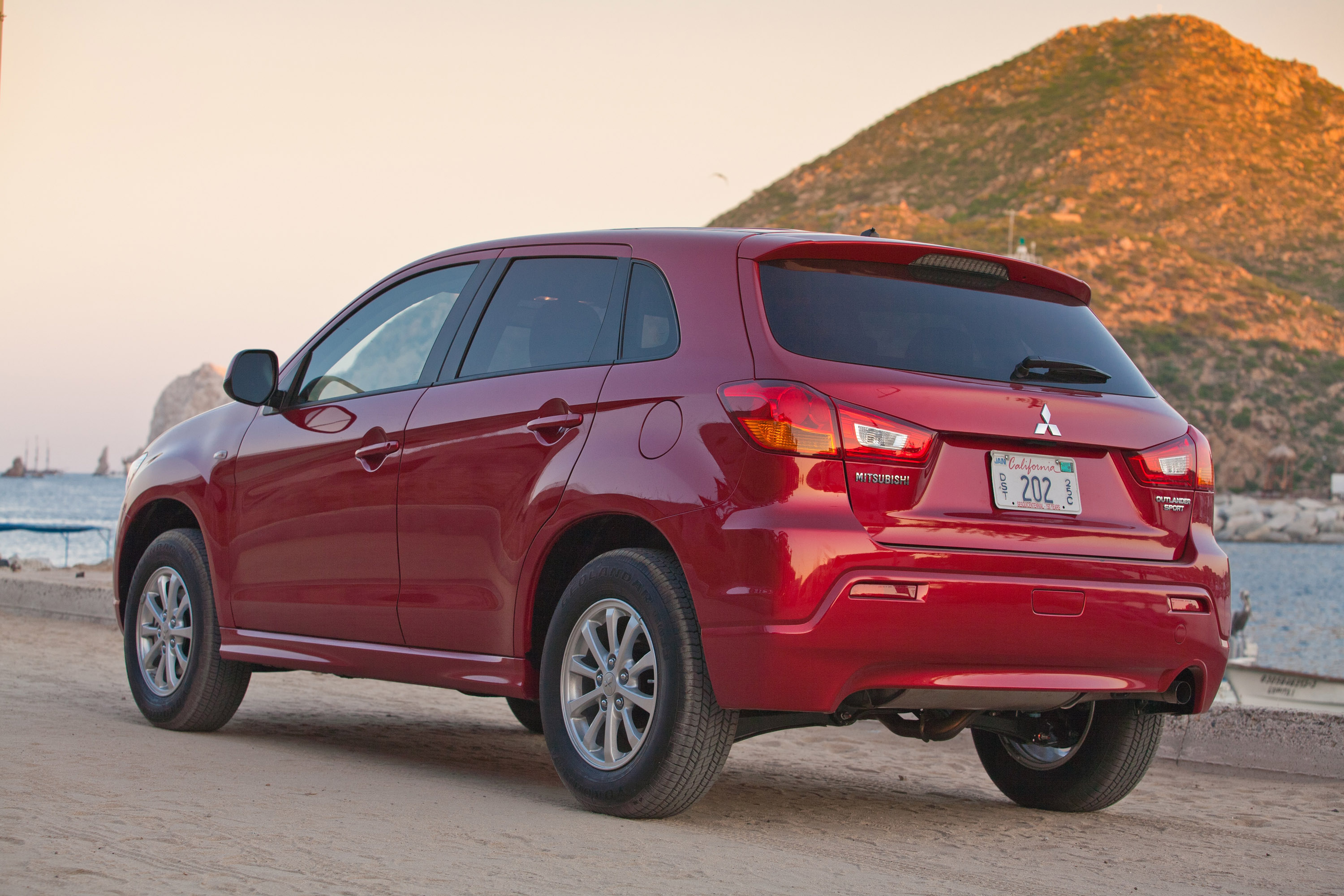 Mitsubishi Outlander Sport photo #36