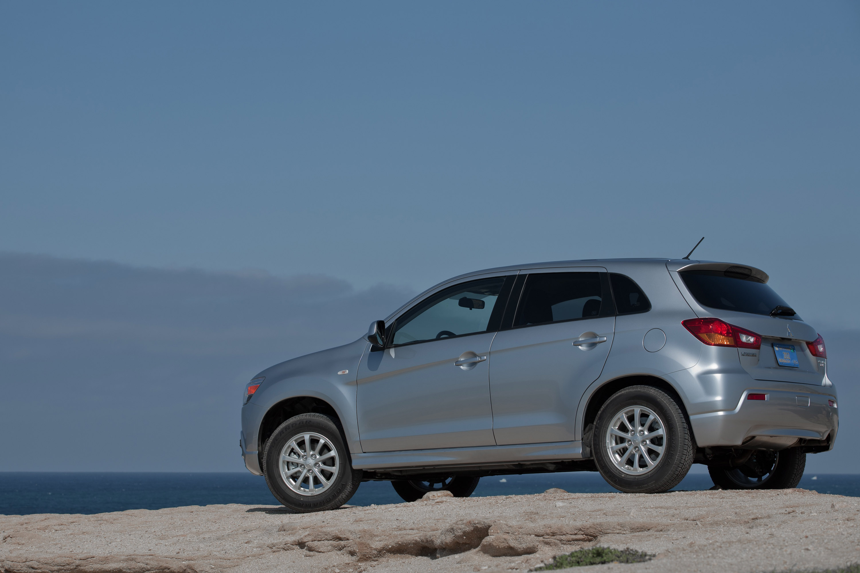 Mitsubishi Outlander Sport photo #39