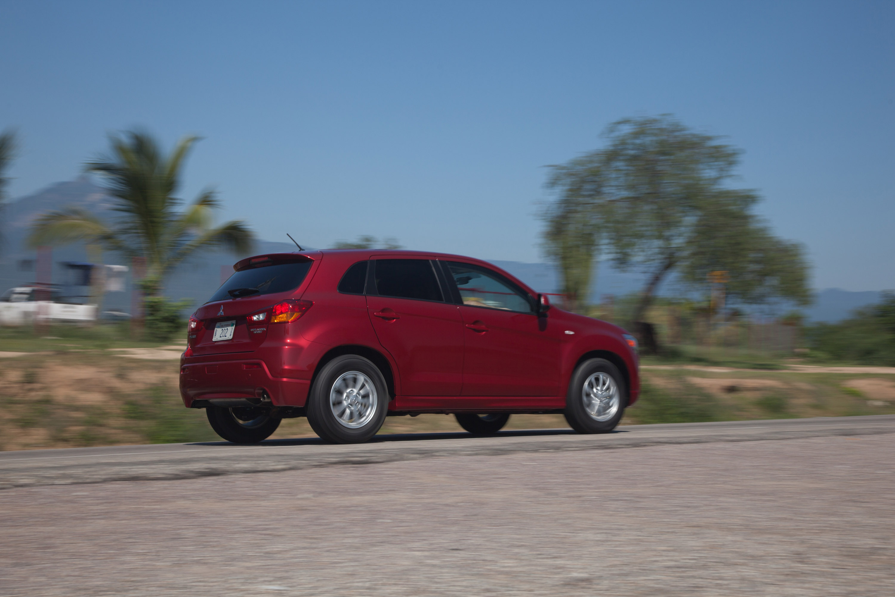 Mitsubishi Outlander Sport photo #44