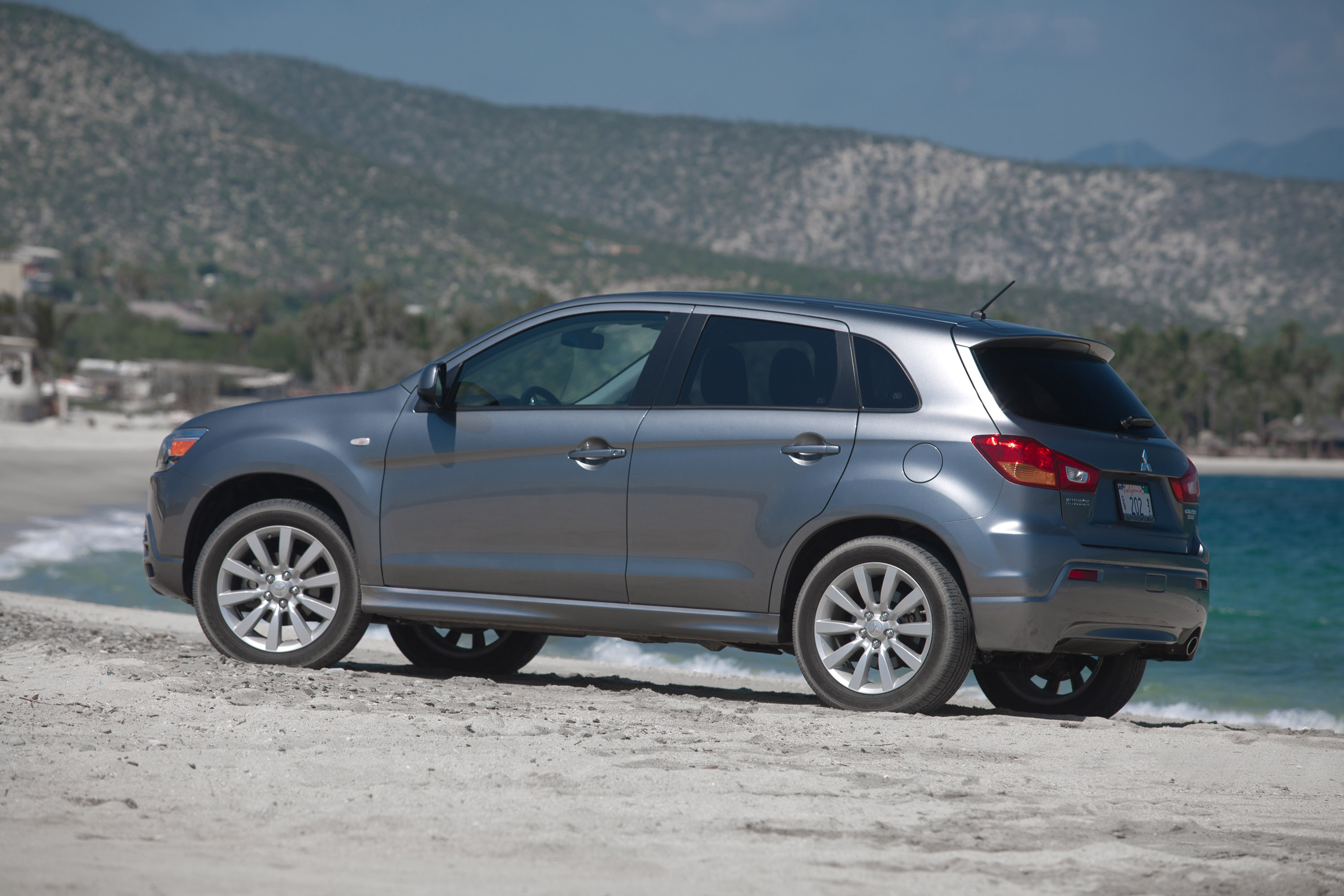 Mitsubishi Outlander Sport photo #47