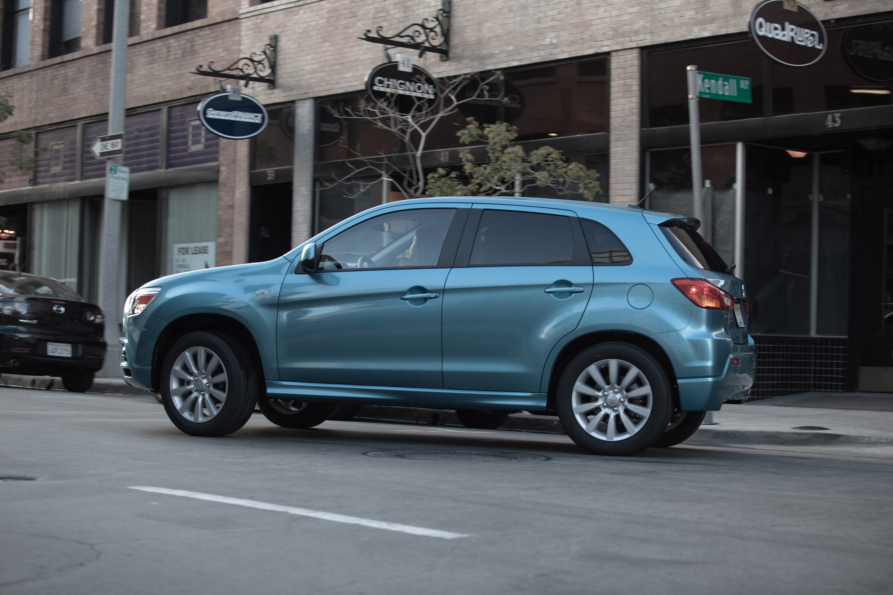 Mitsubishi Outlander Sport photo #48