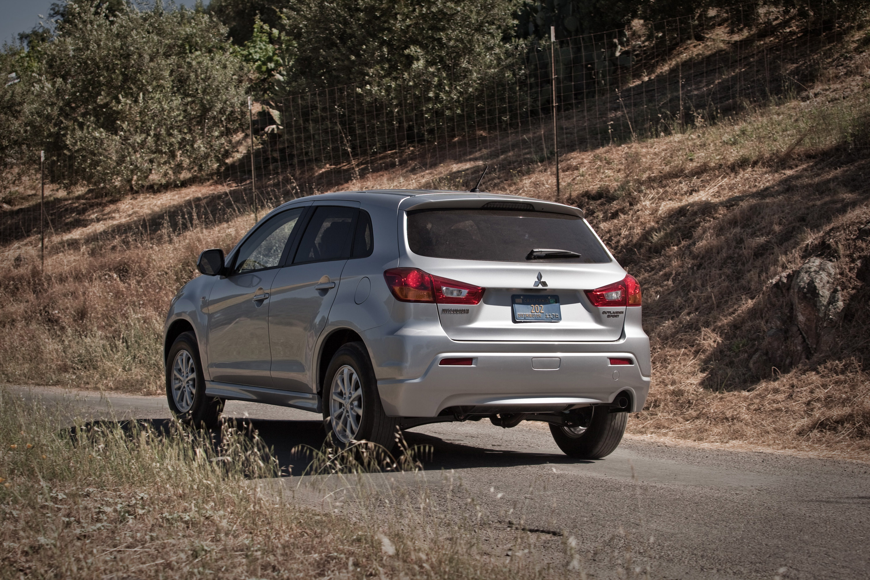 Mitsubishi Outlander Sport photo #49