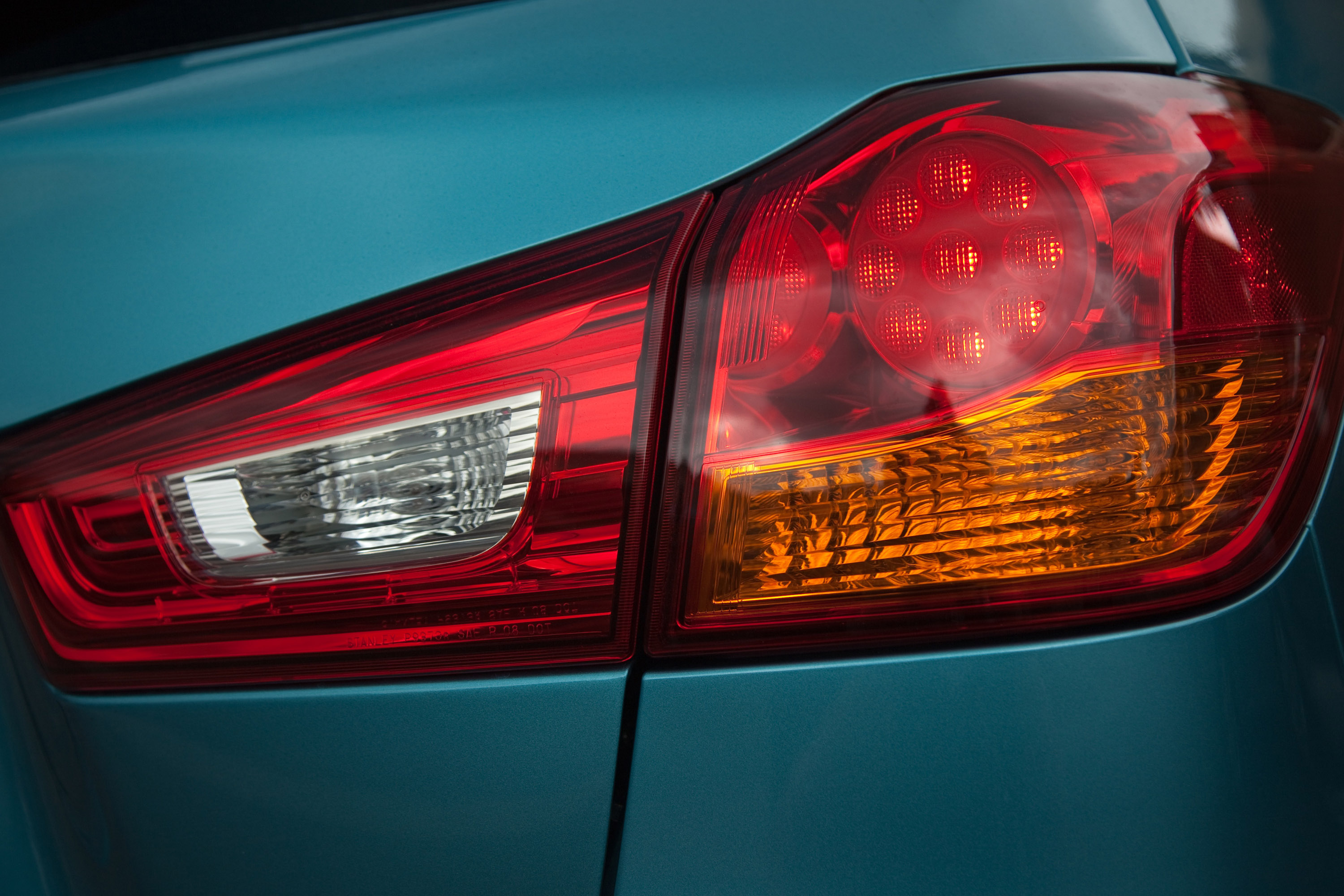 Mitsubishi Outlander Sport photo #54