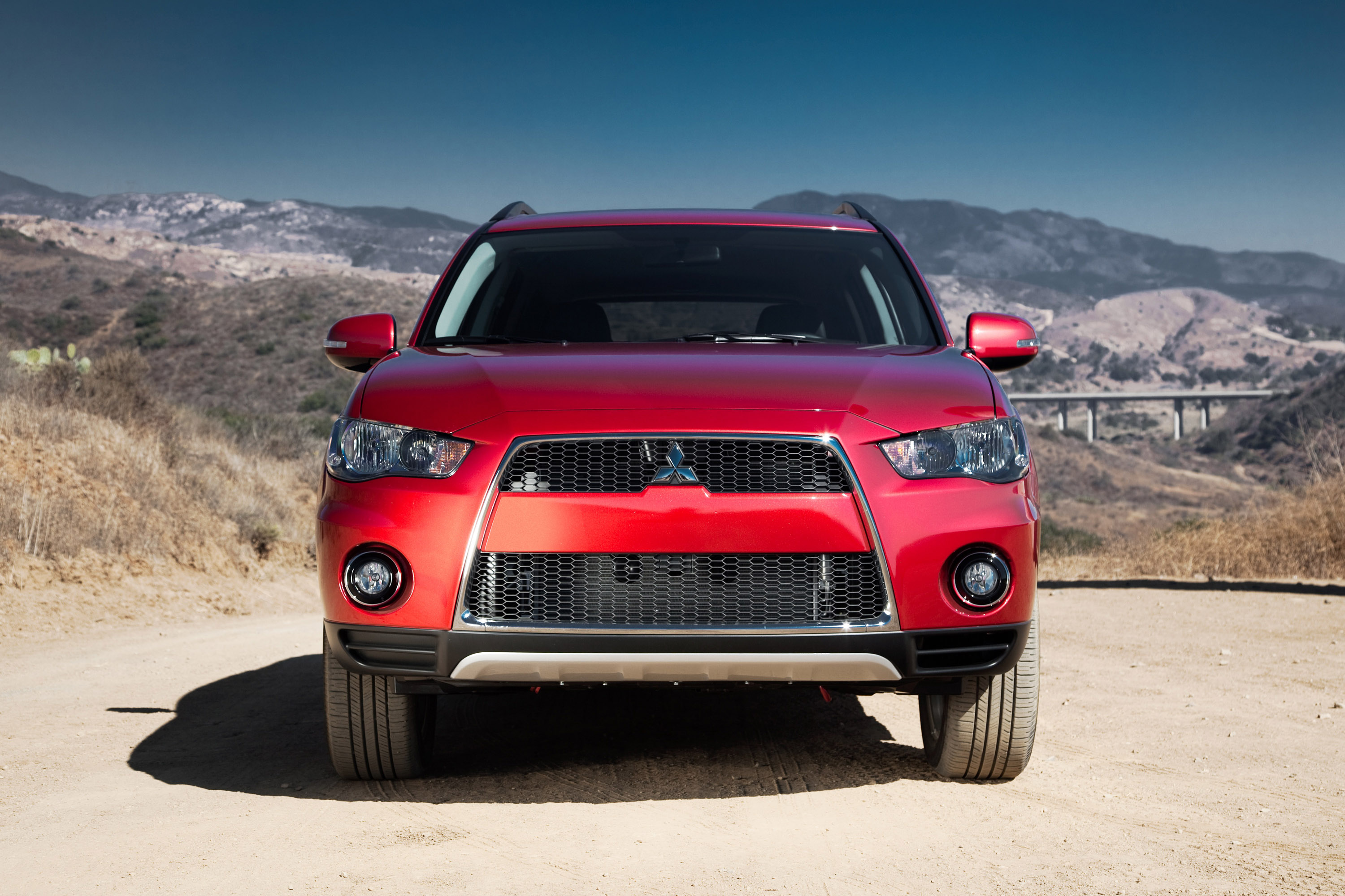 Mitsubishi Outlander photo #10