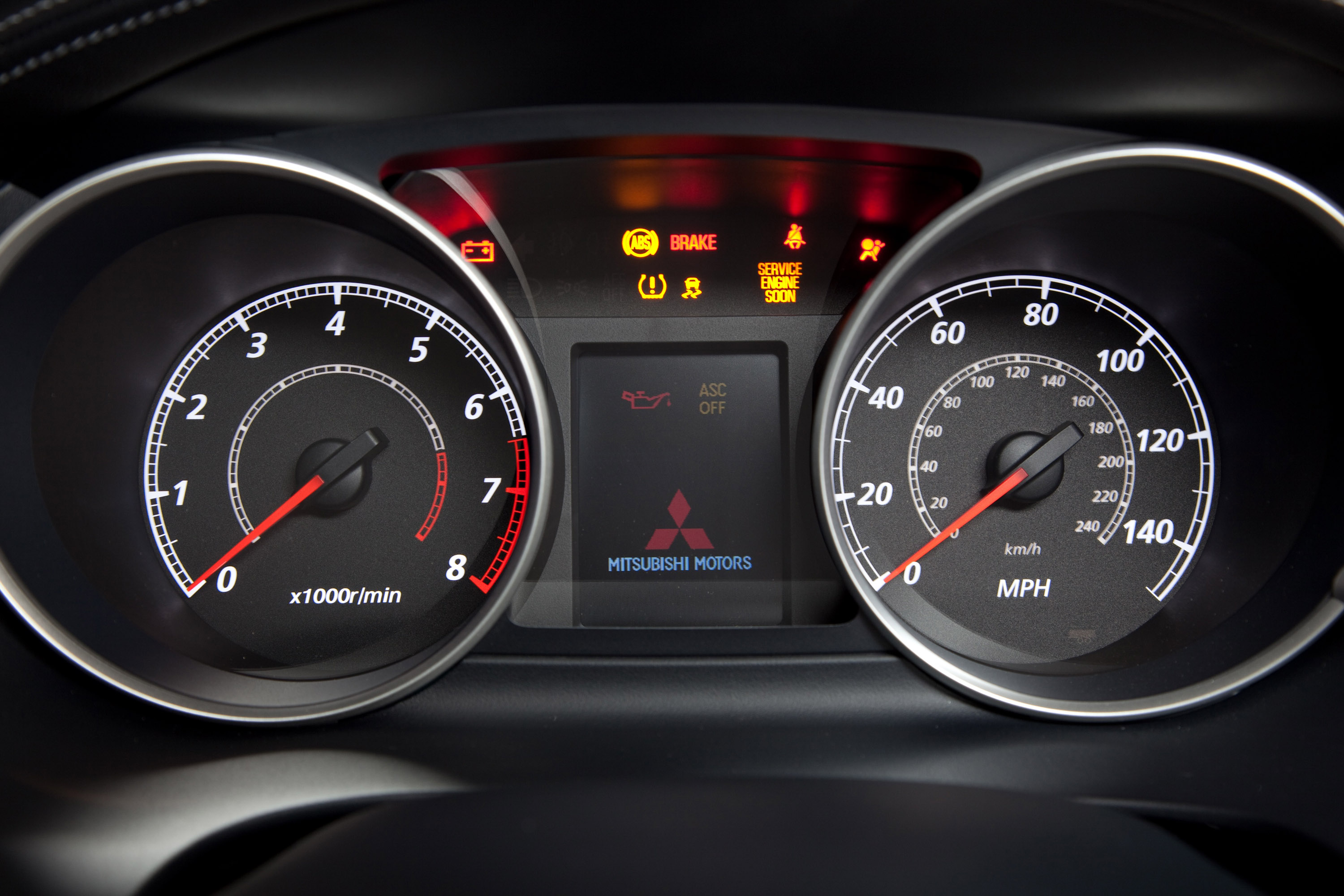 Mitsubishi Outlander photo #25