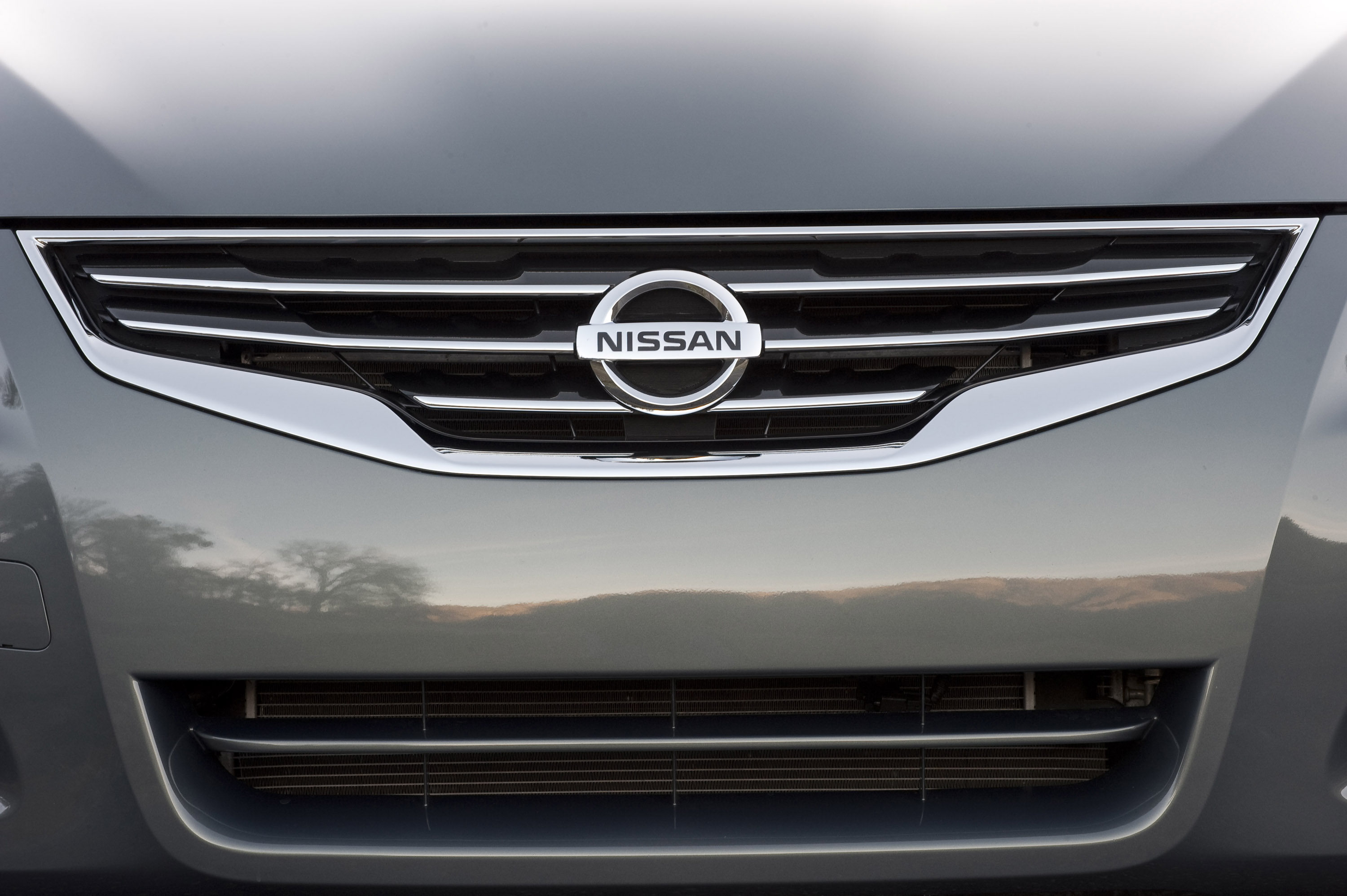 Nissan Altima Hybrid photo #18