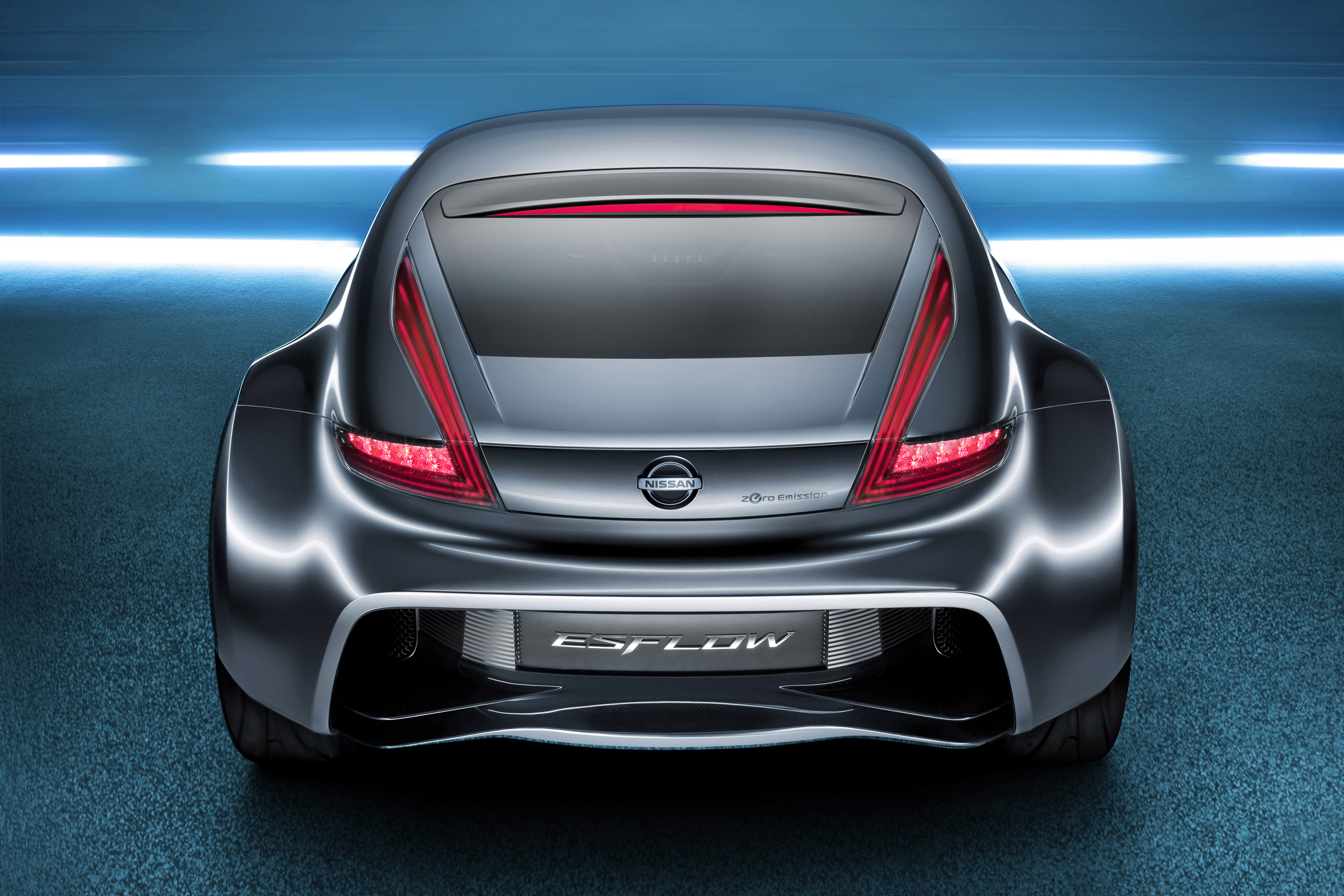 Nissan ESFLOW Concept photo #16