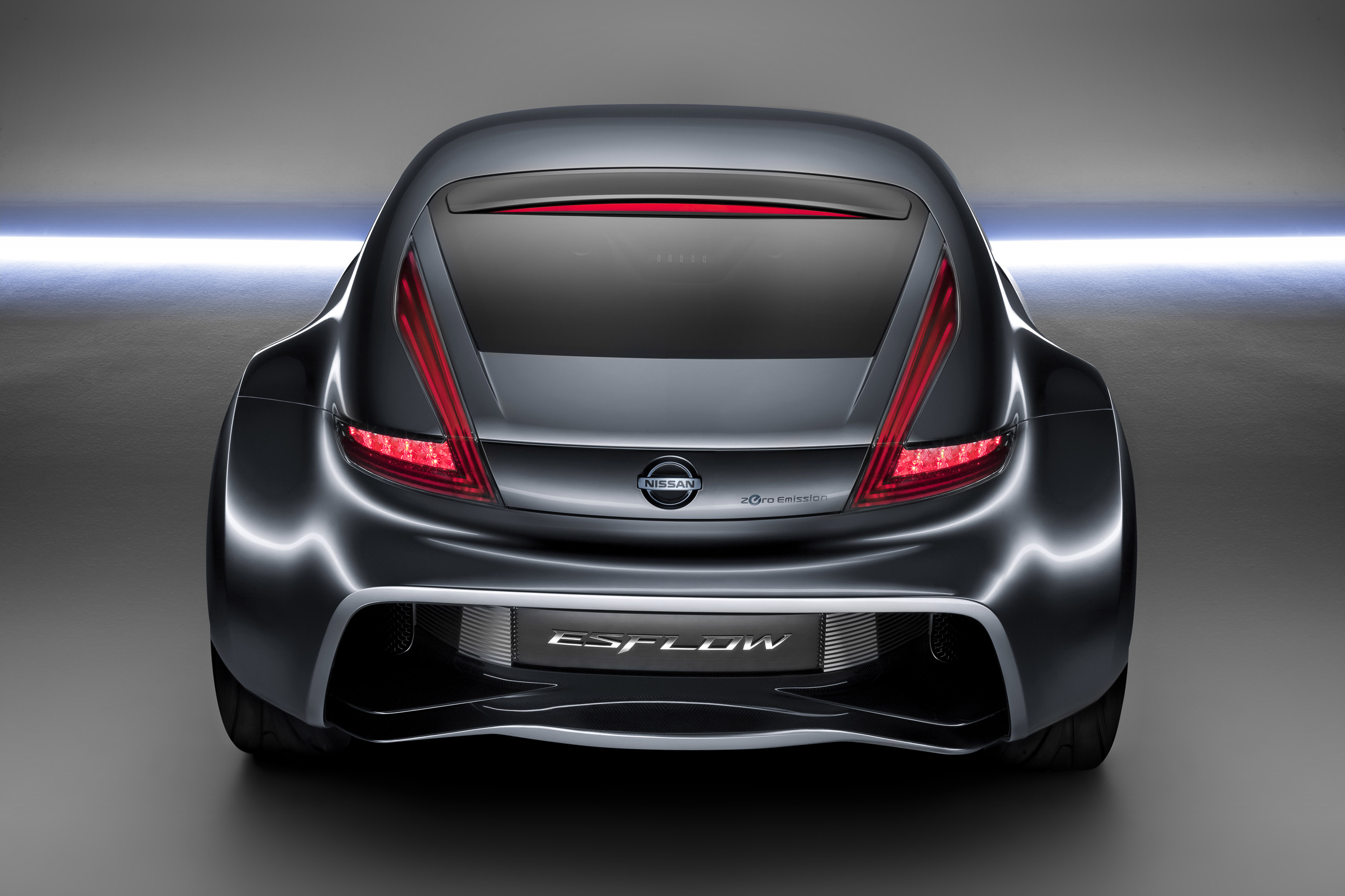 Nissan ESFLOW Concept photo #21
