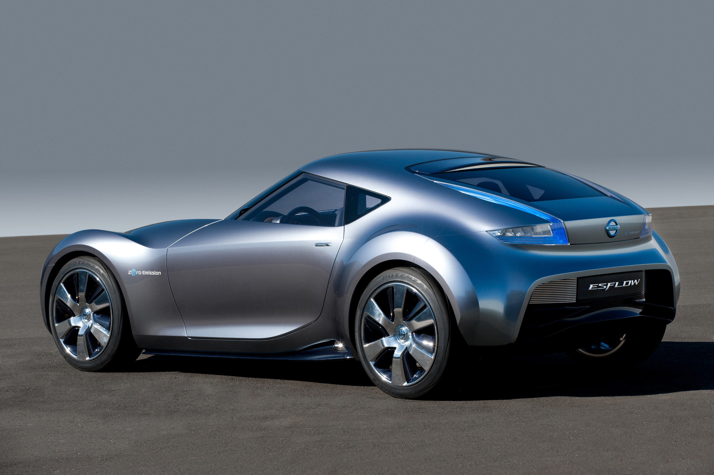 Nissan ESFLOW Concept photo #22