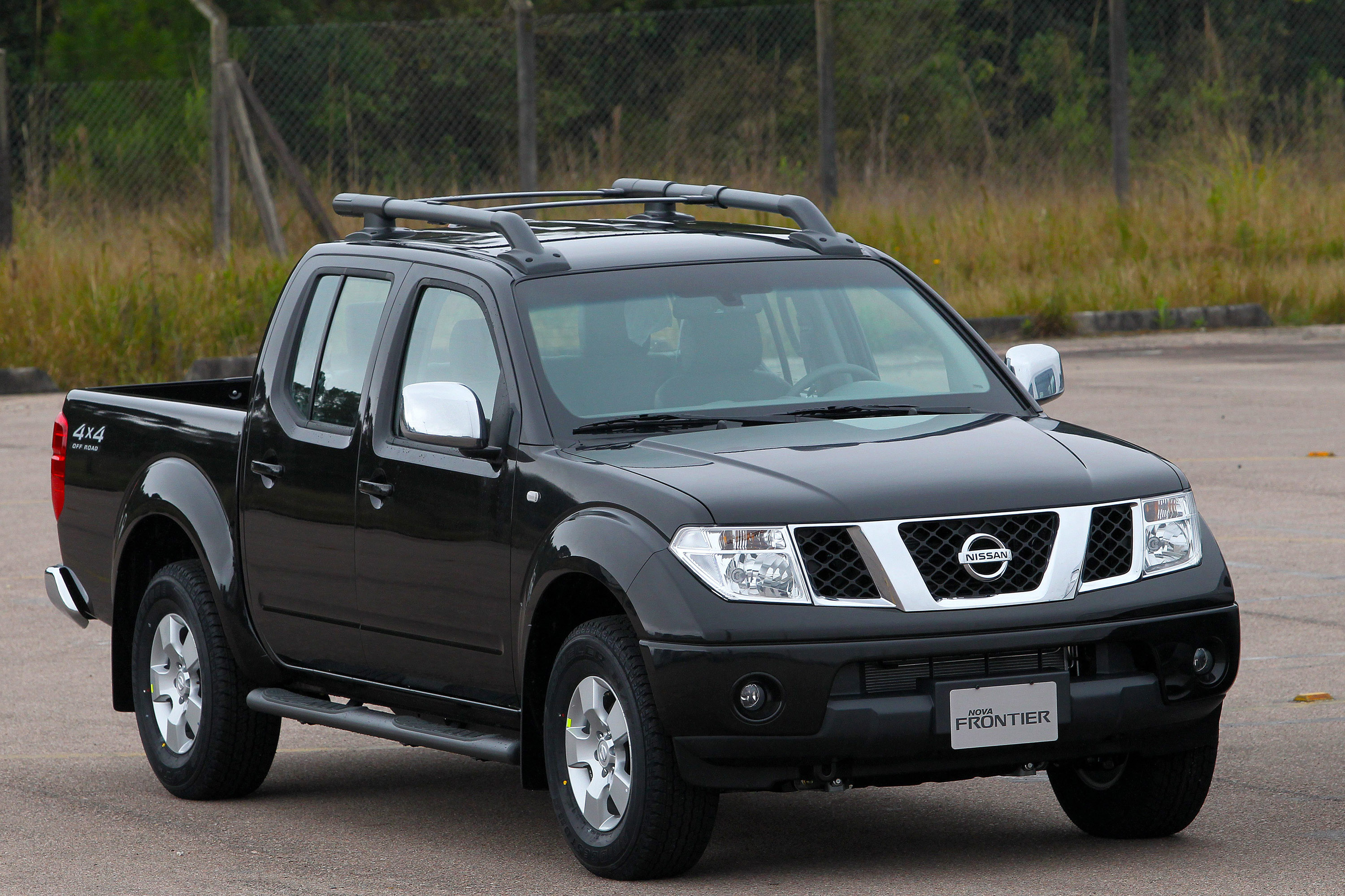 Nissan Frontier photo #2