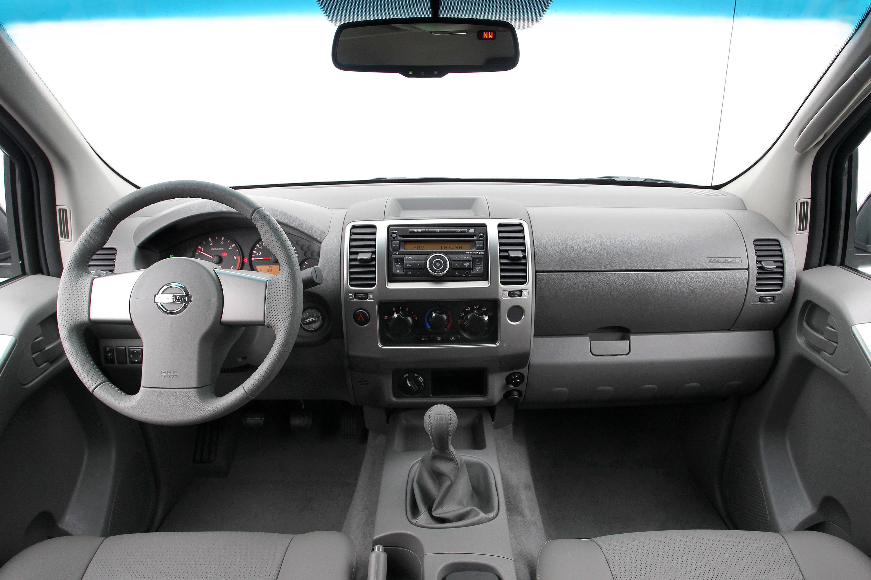 Nissan Frontier photo #15