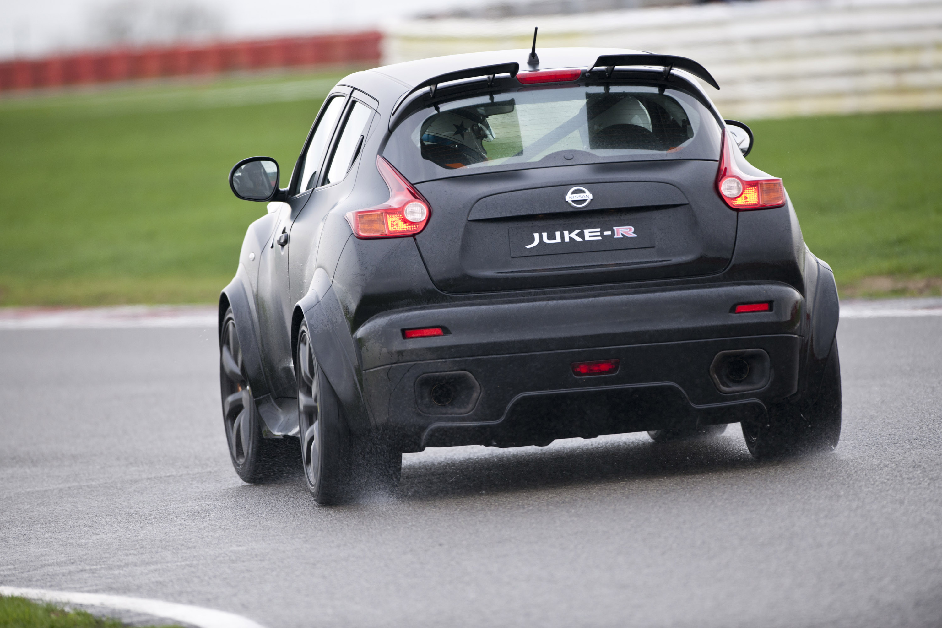 Nissan Juke-R Concept photo #18