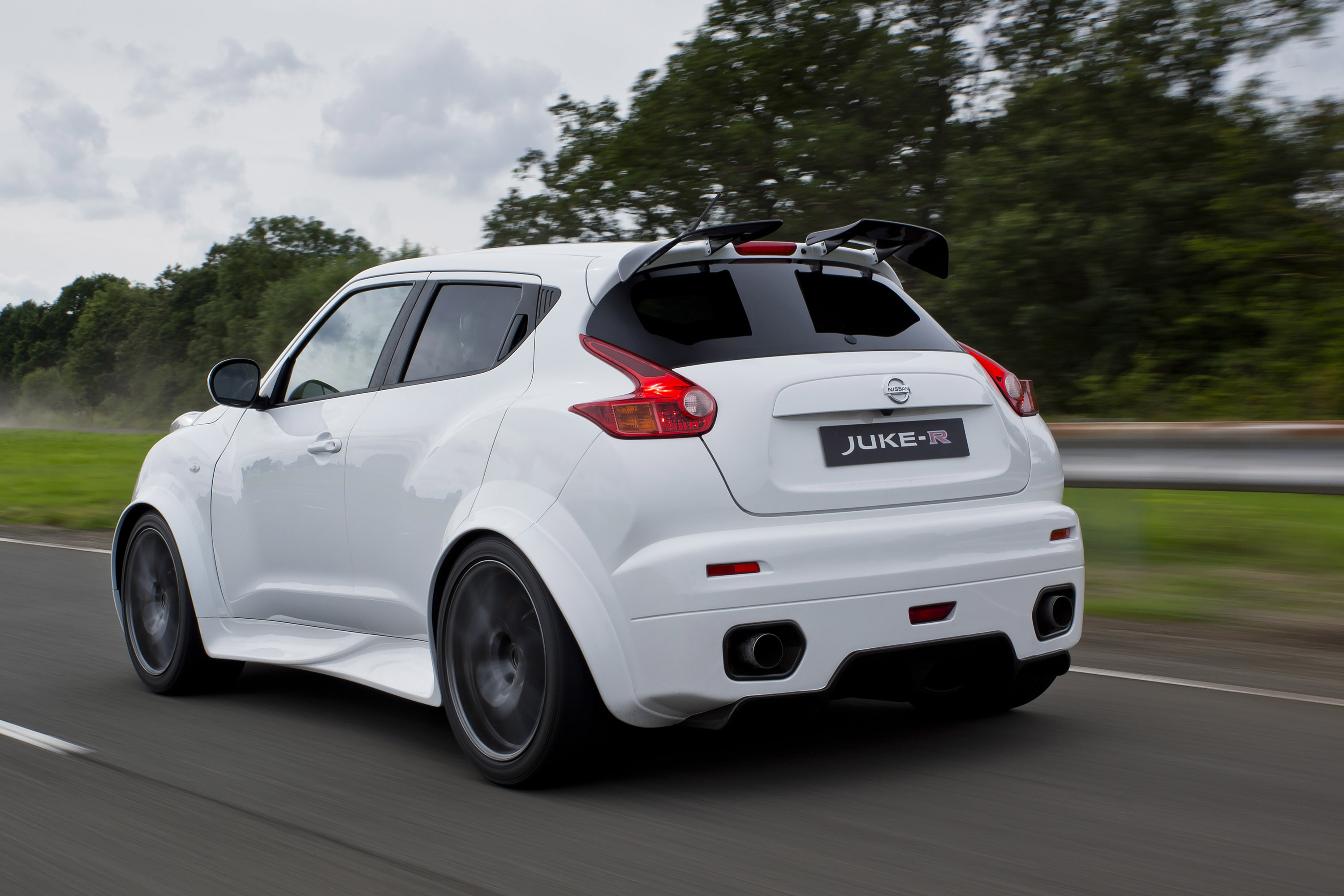 Nissan Juke-R Concept photo #20
