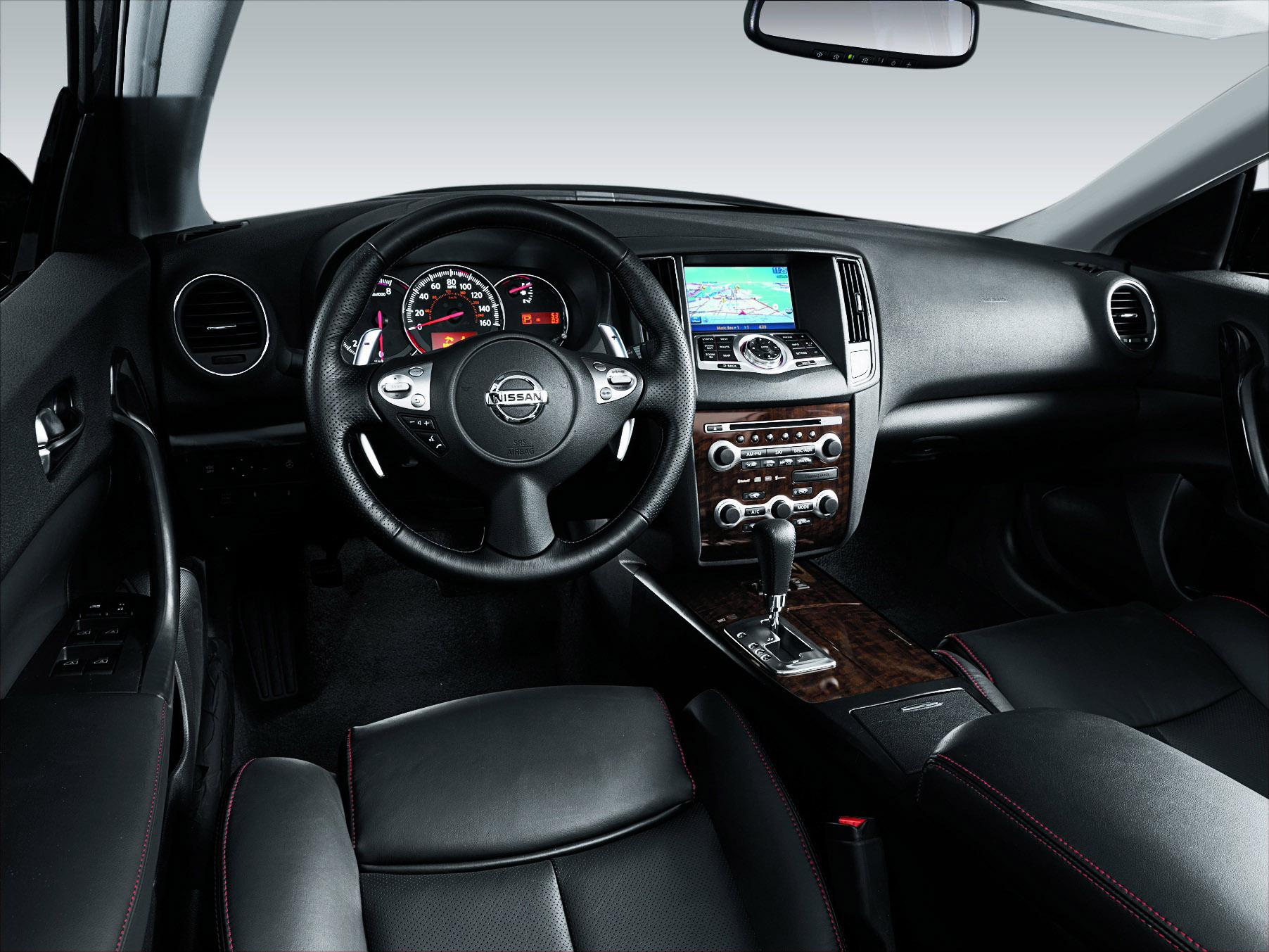 Nissan Maxima photo #17