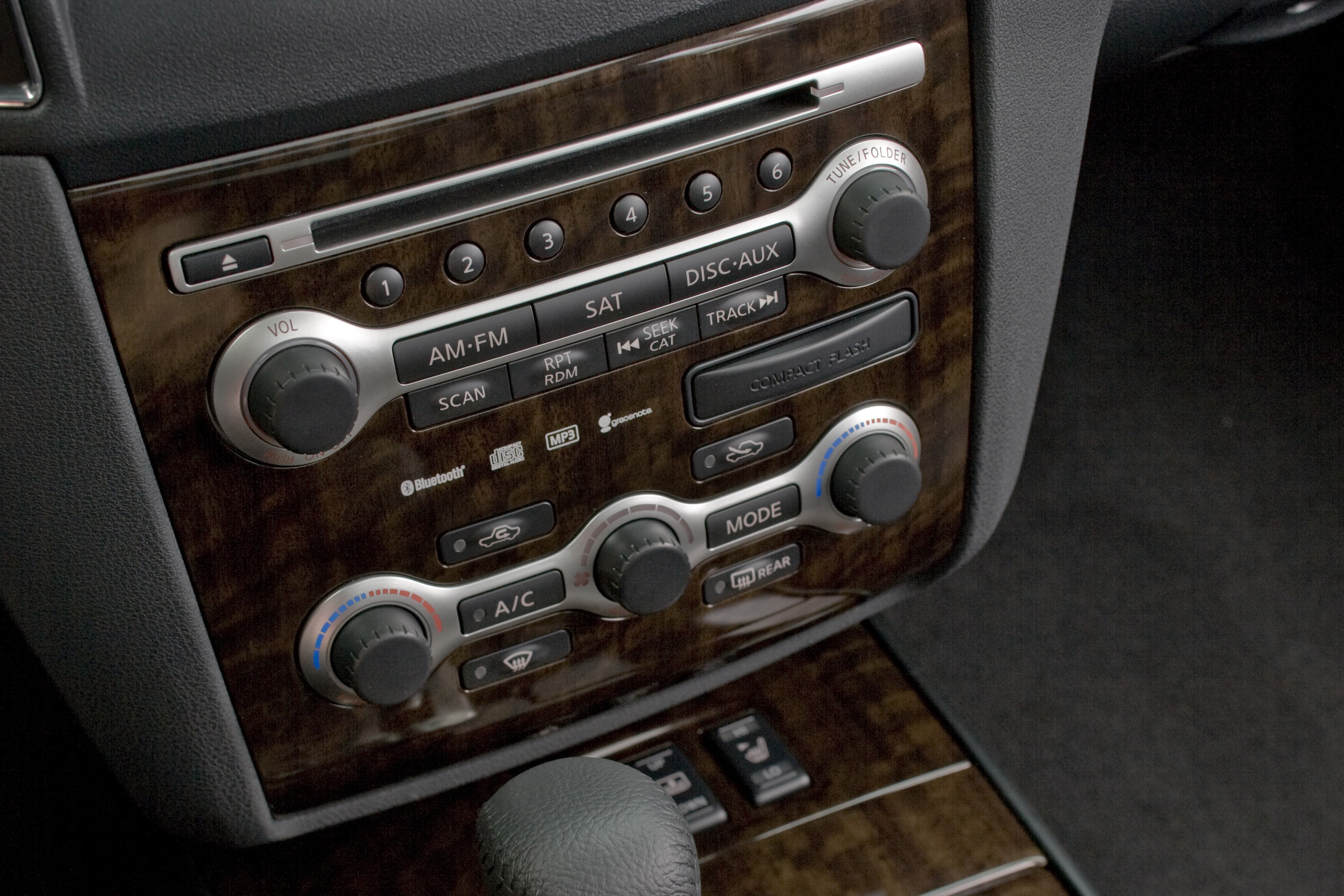 Nissan Maxima photo #23