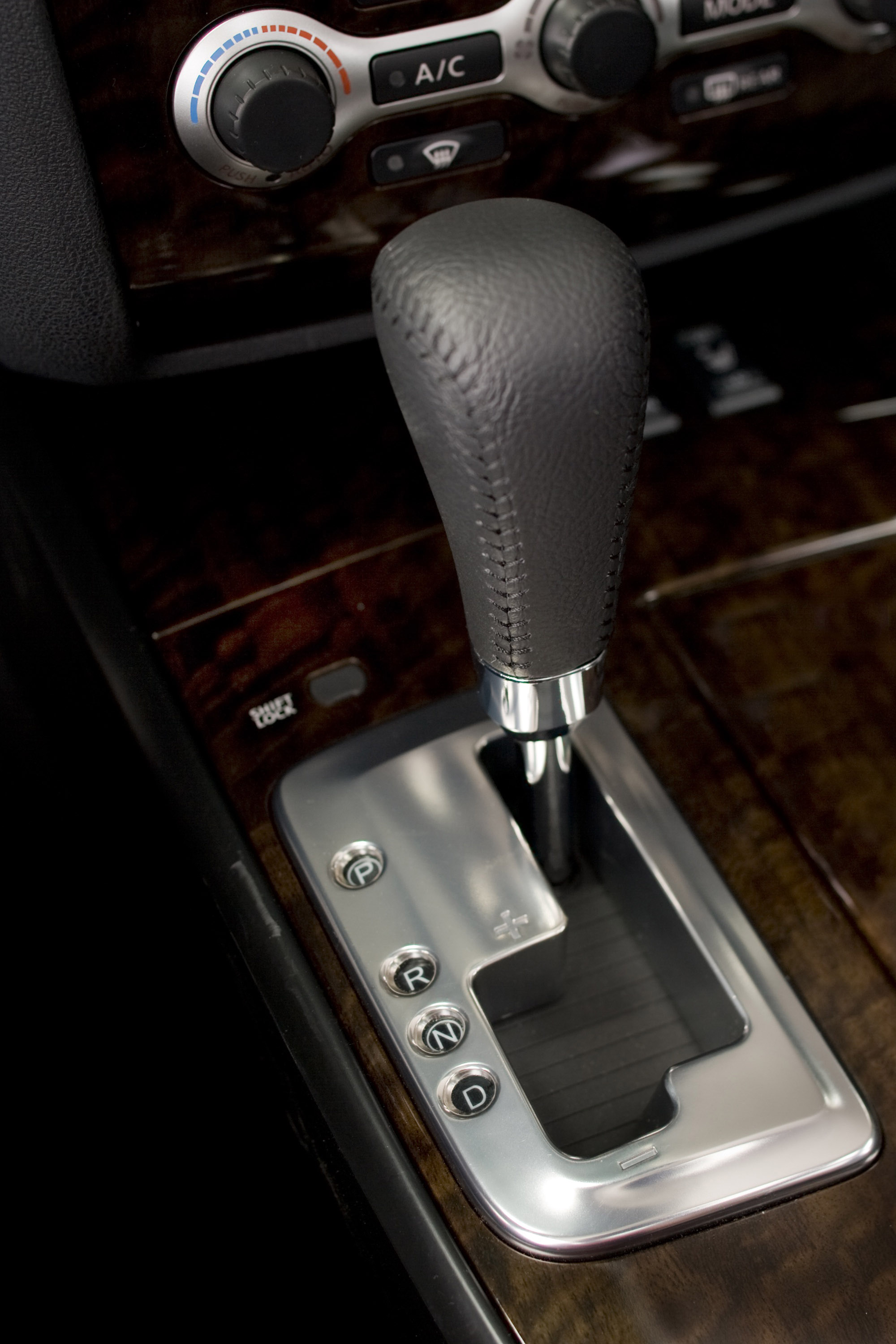 Nissan Maxima photo #27