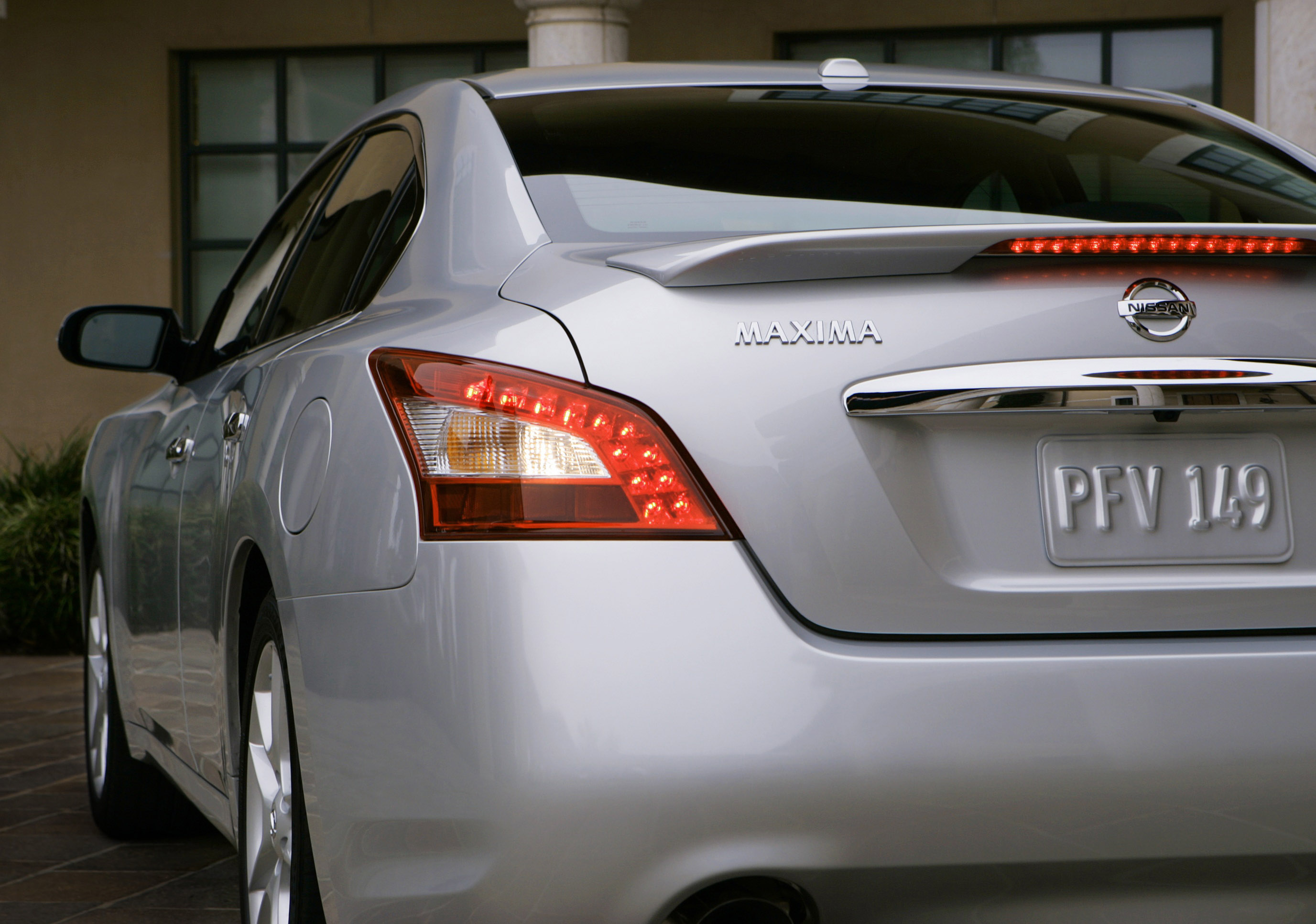 Nissan Maxima photo #37