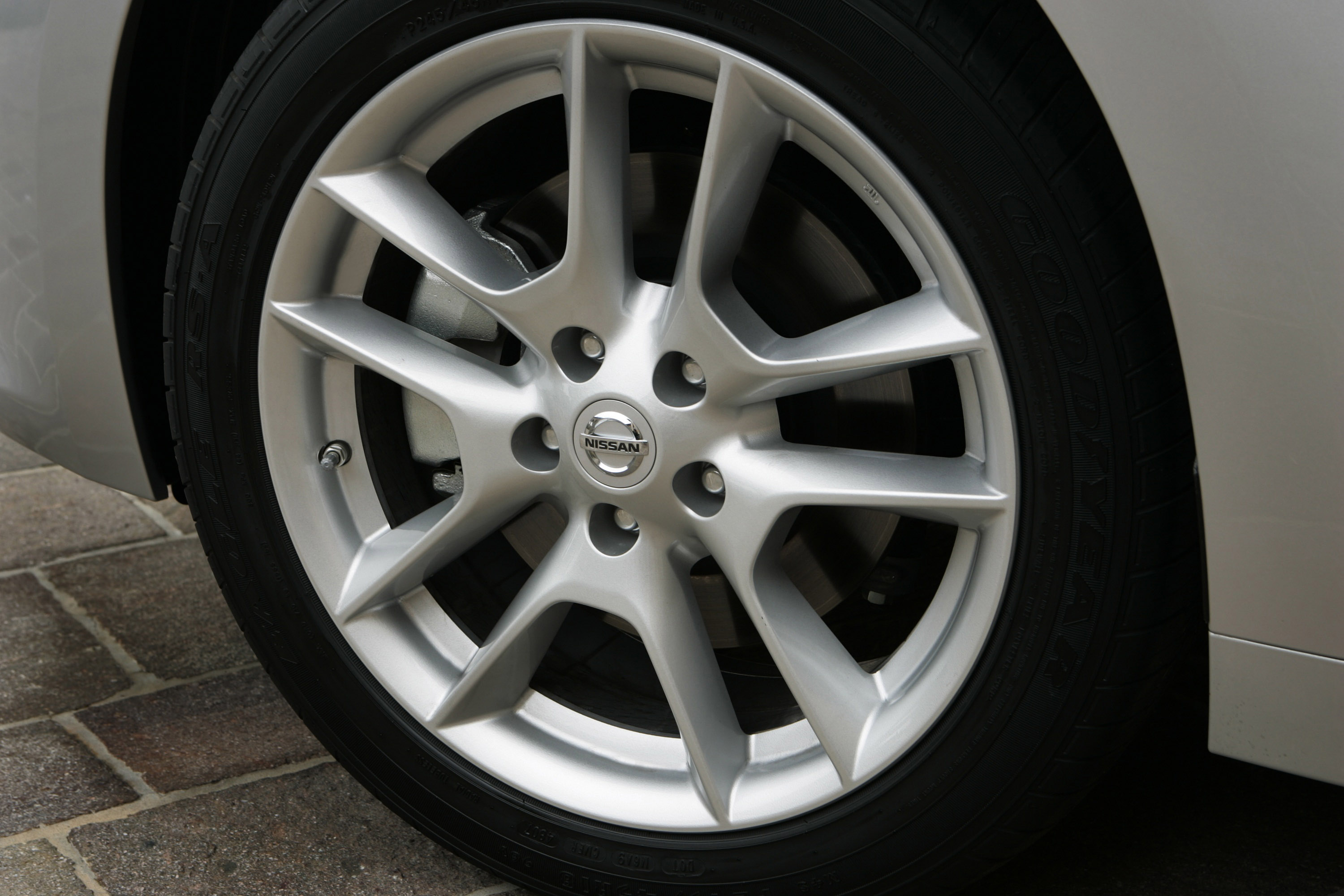 Nissan Maxima photo #45