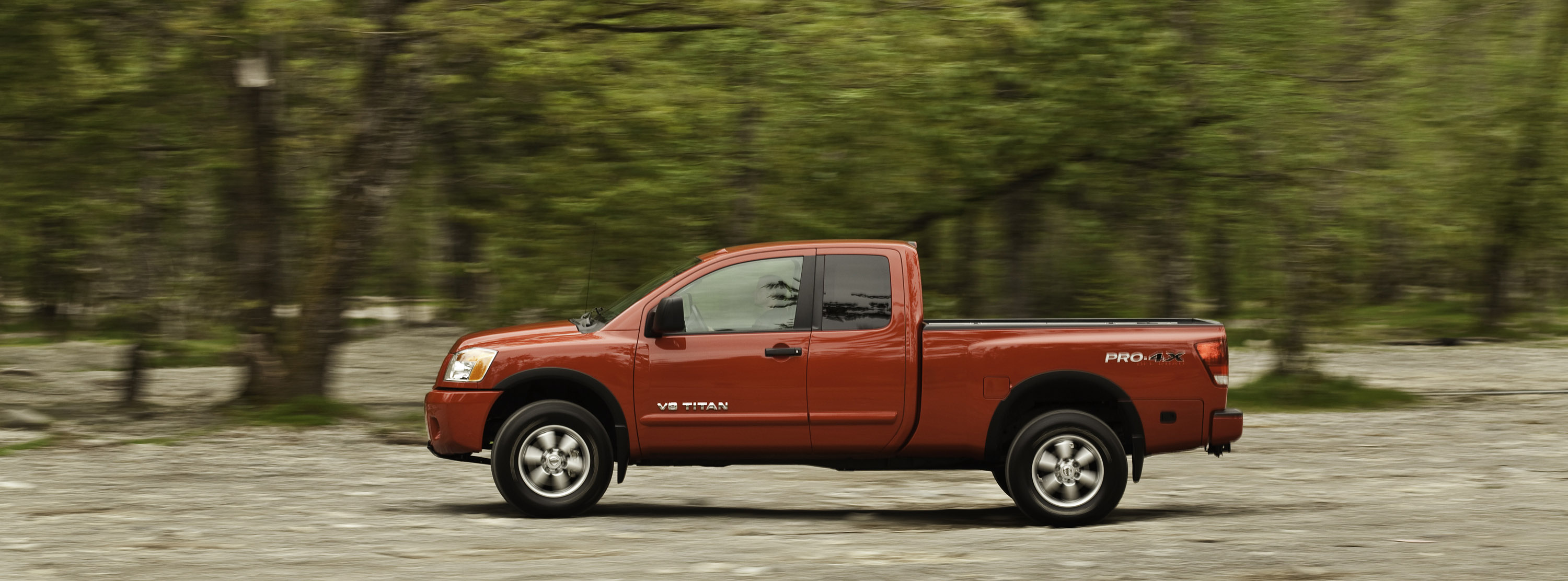 Nissan Titan photo #18