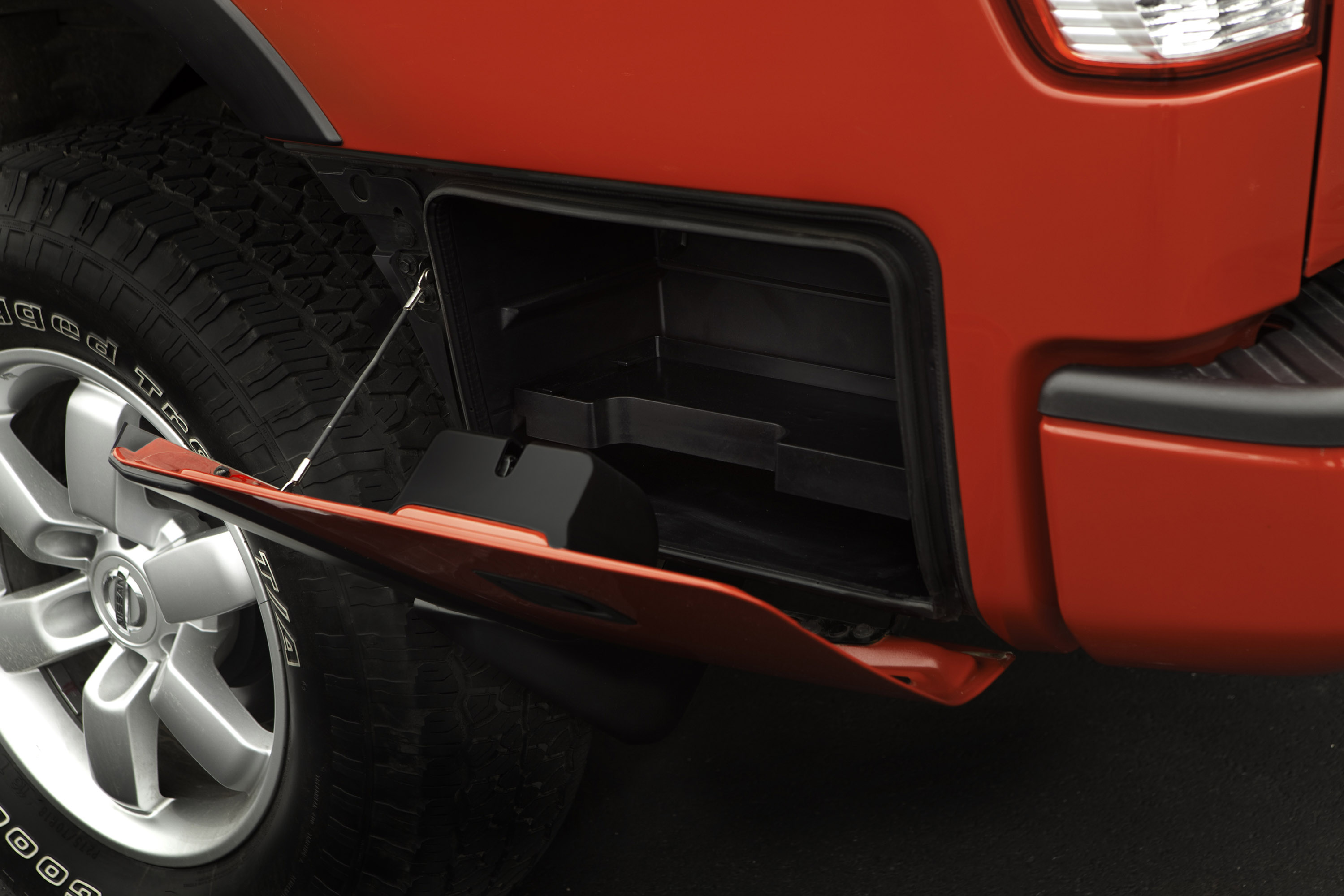 Nissan Titan photo #41