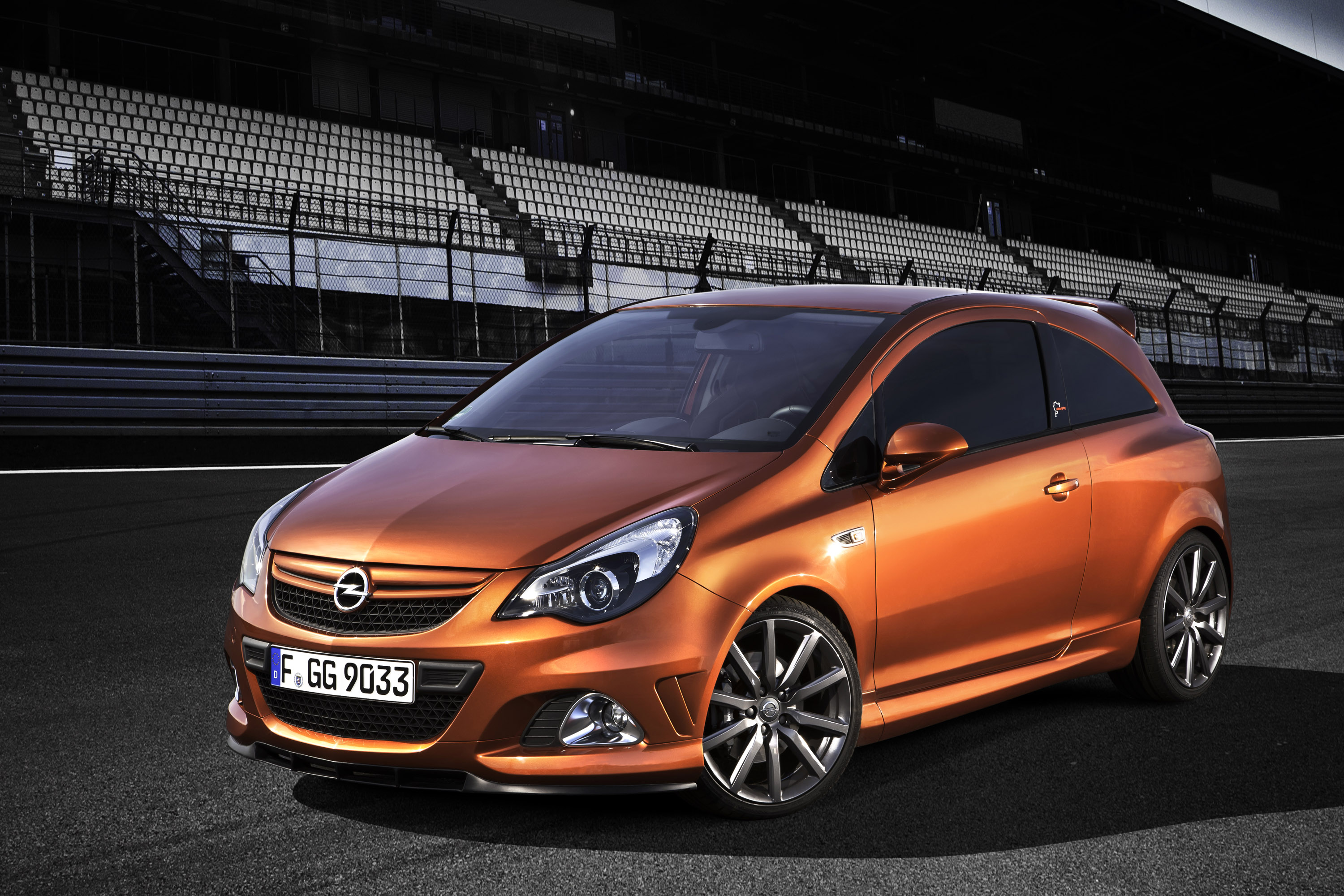 Opel Corsa OPC photo #1