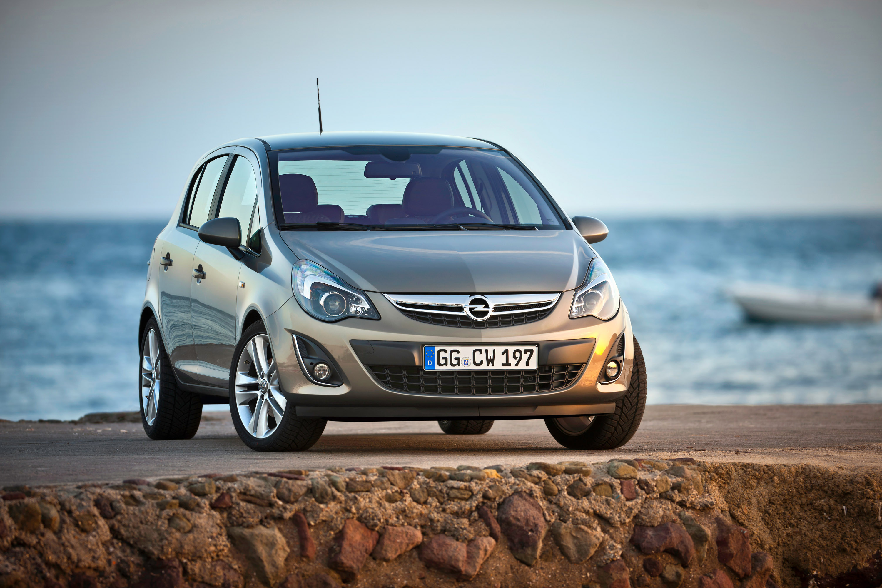 Opel Corsa photo #1