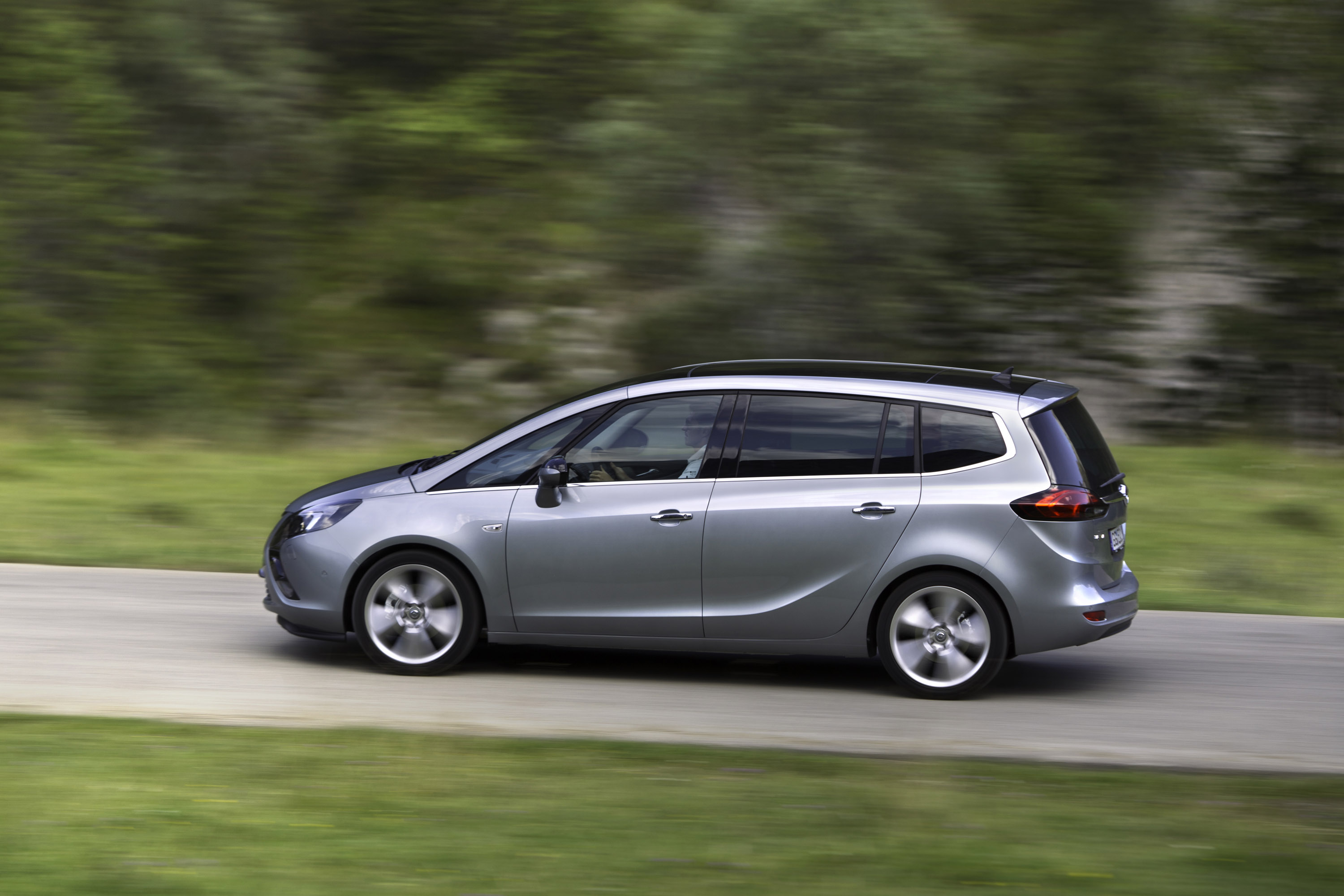 Opel Zafira Tourer photo #36