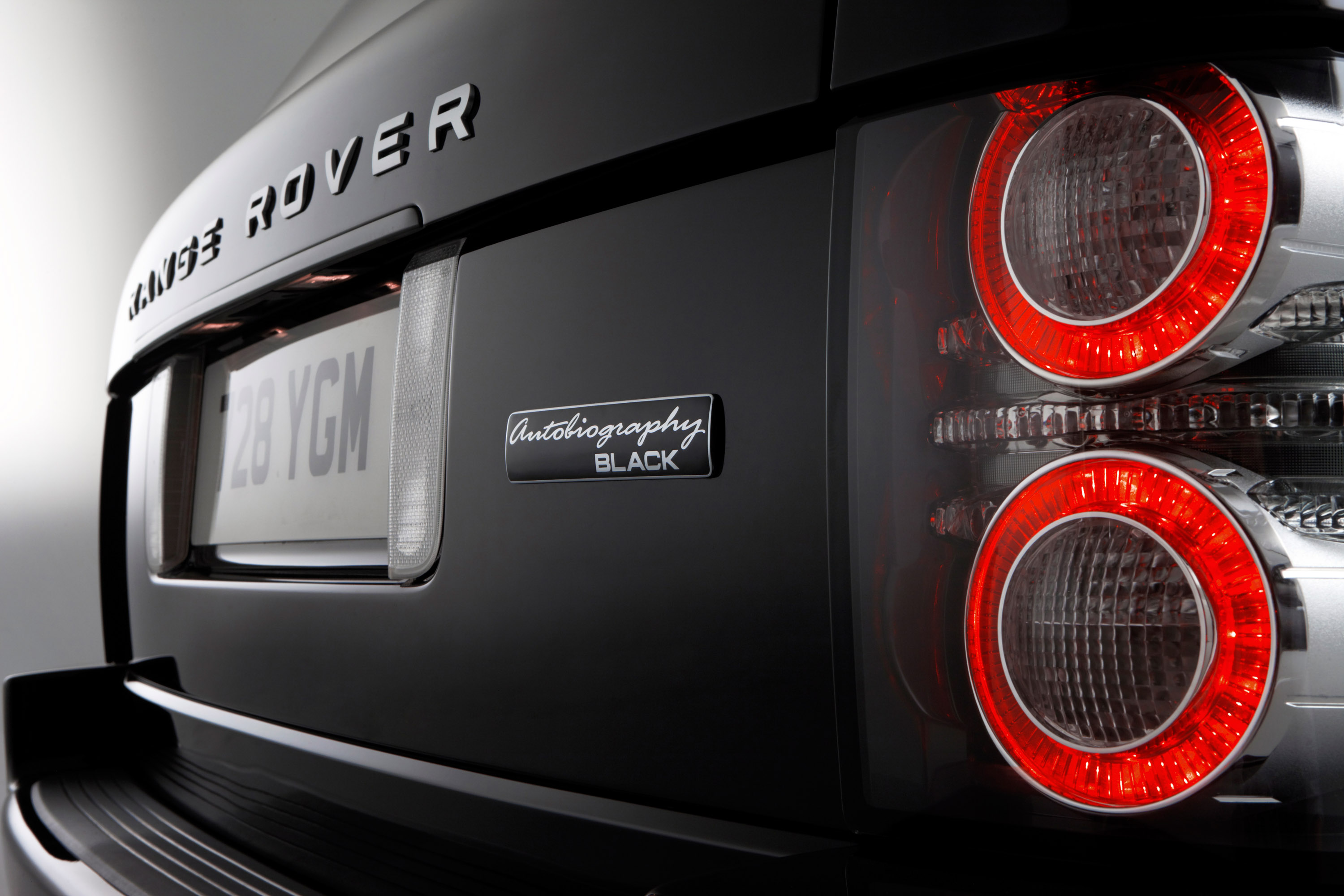 Range Rover Autobiography Black photo #16