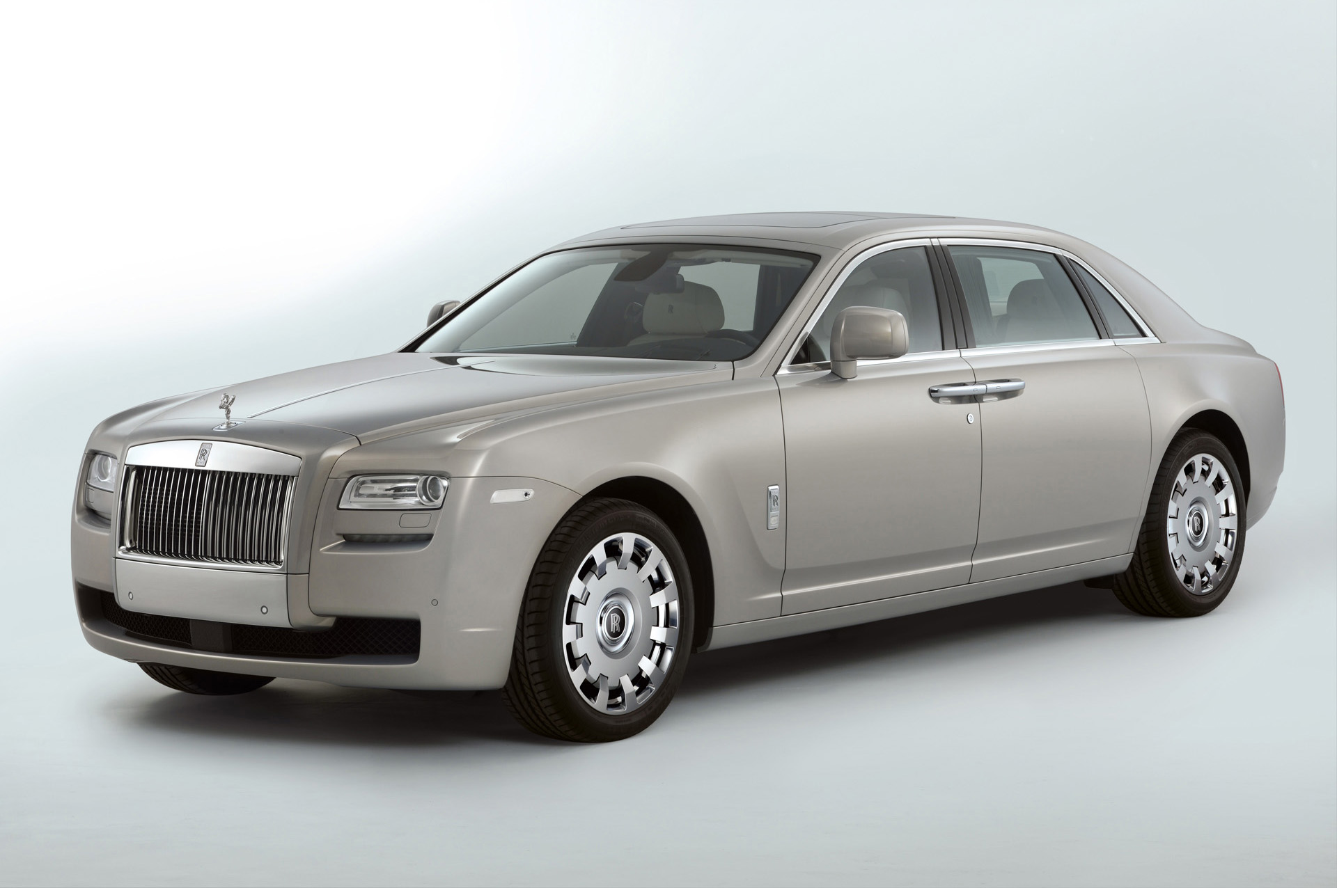 Rolls-Royce Ghost Extended Wheelbase photo #1