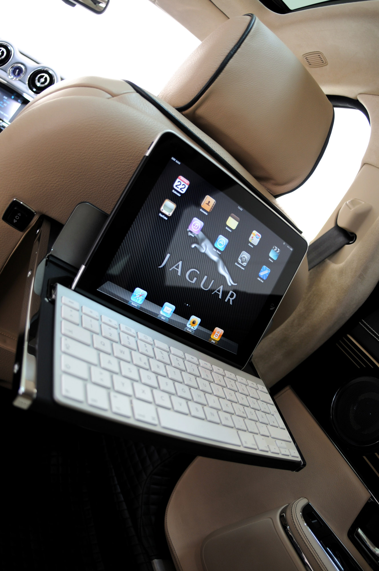 Startech Jaguar XJ Luxury Sedan photo #27