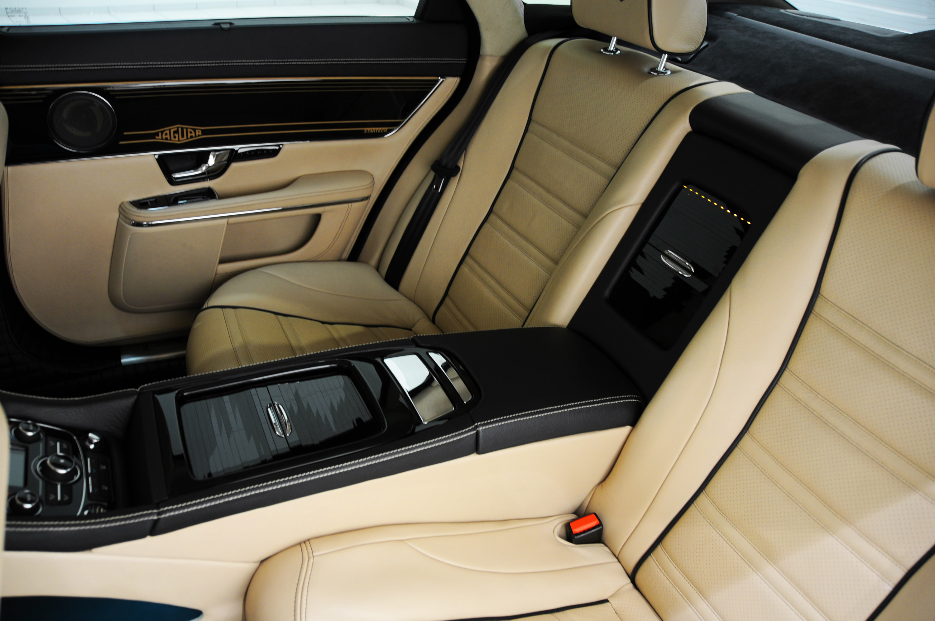 Startech Jaguar XJ Luxury Sedan photo #32