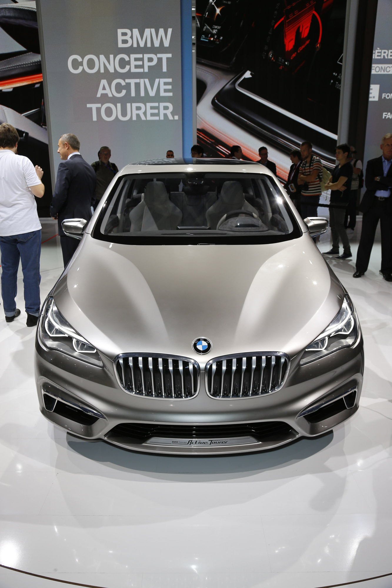 BMW Concept Active Tourer photo #2
